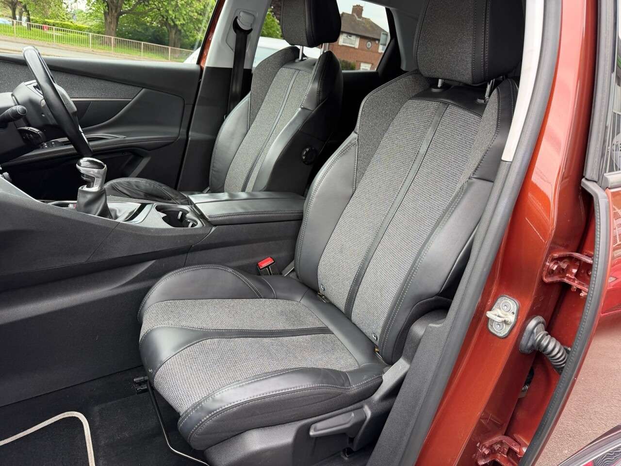 2017 PEUGEOT 3008 2017 PEUGEOT 3008