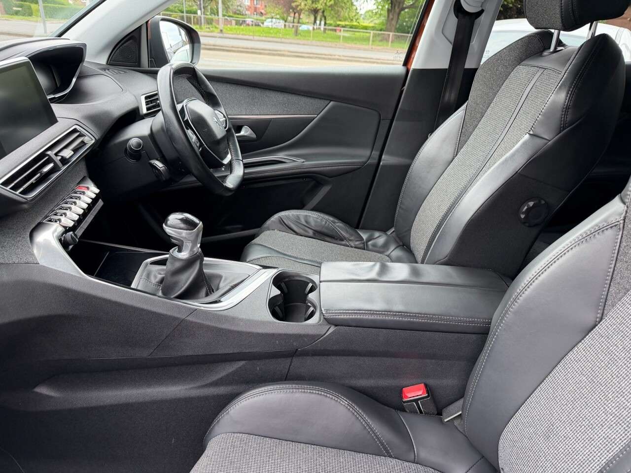 2017 PEUGEOT 3008 2017 PEUGEOT 3008