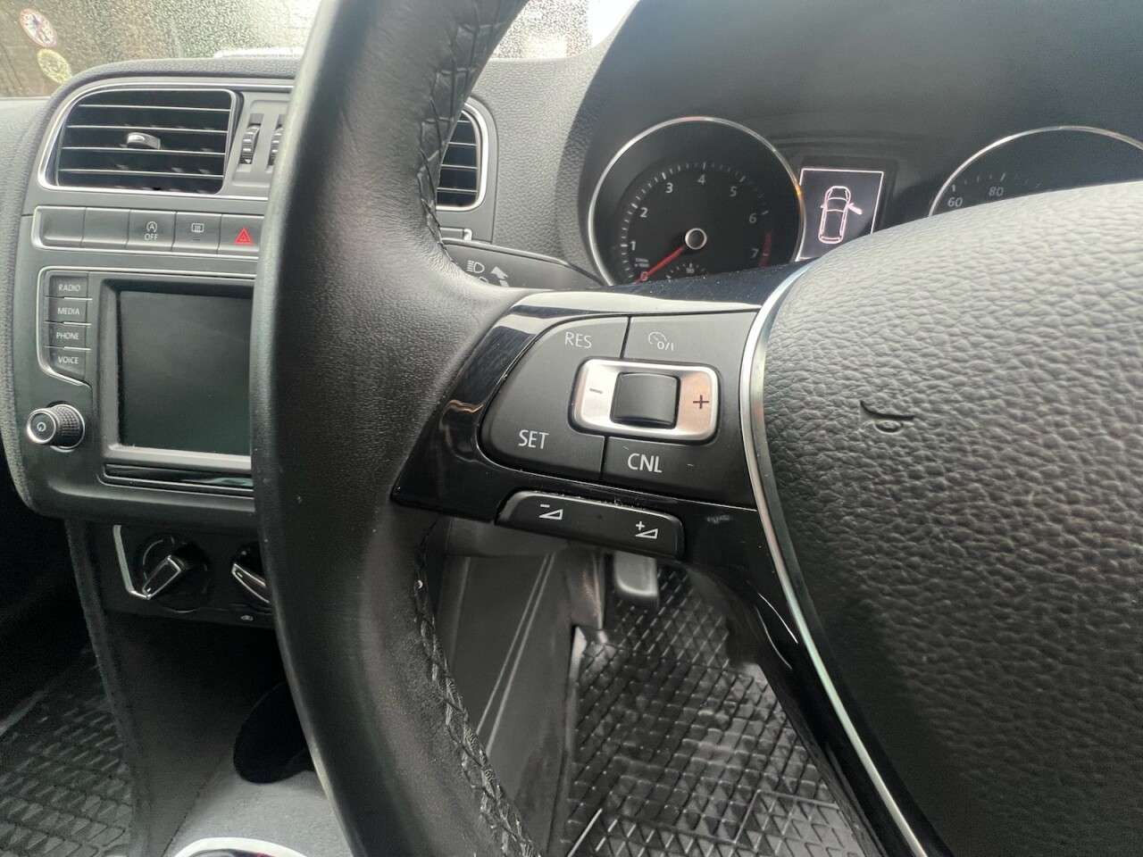 2017 VOLKSWAGEN POLO 2017 VOLKSWAGEN POLO