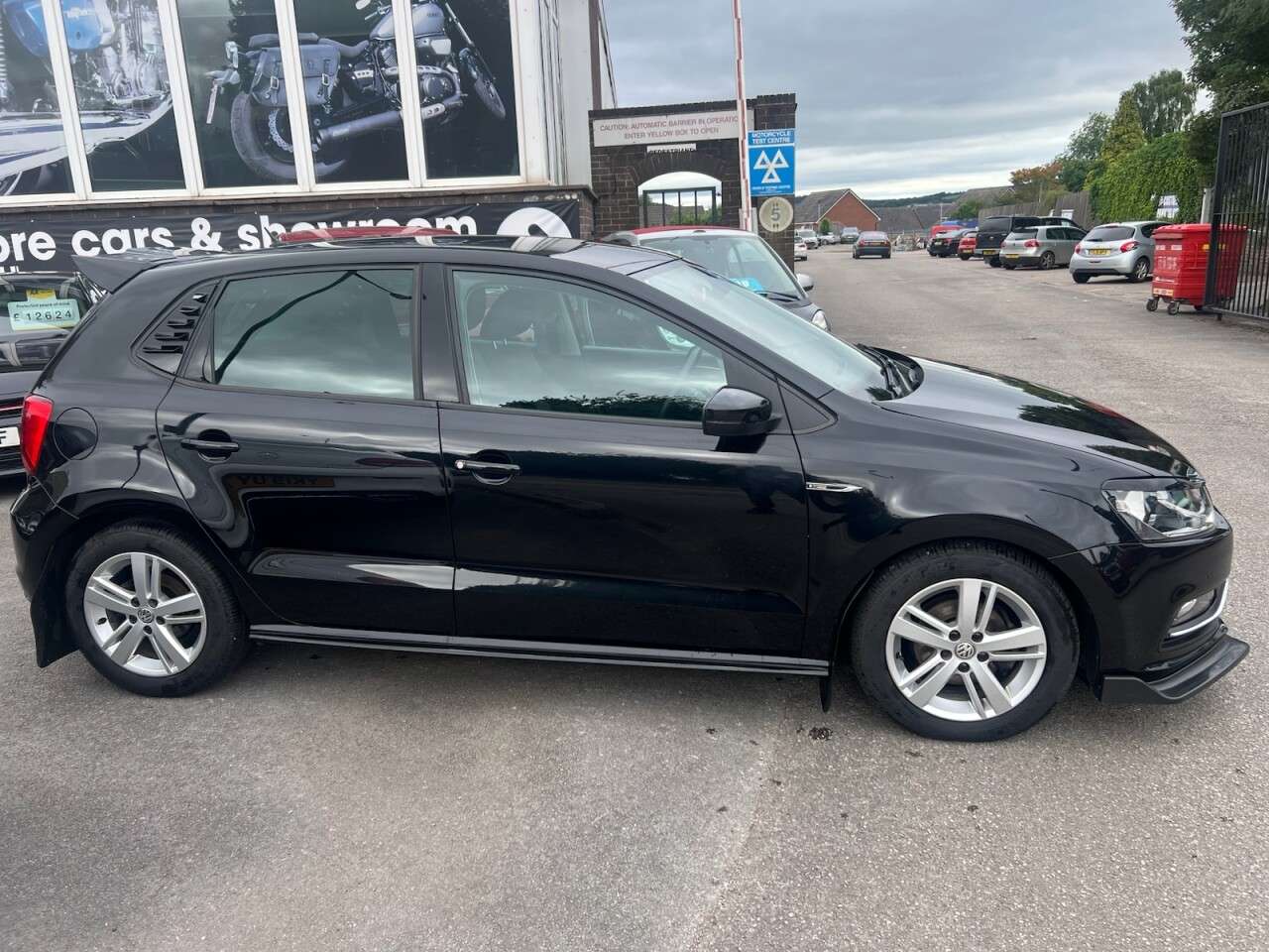 2017 VOLKSWAGEN POLO 2017 VOLKSWAGEN POLO