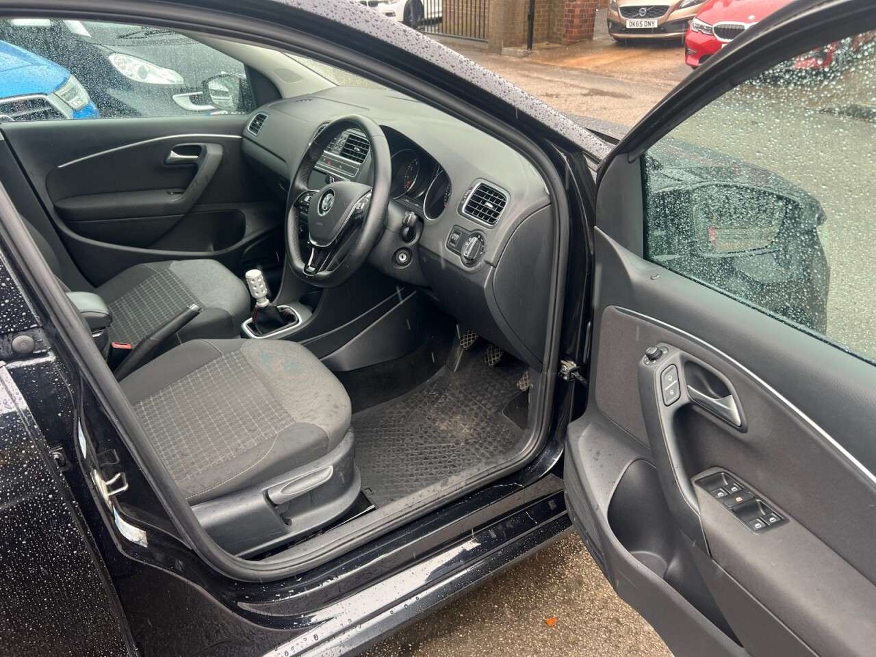2017 VOLKSWAGEN POLO 2017 VOLKSWAGEN POLO
