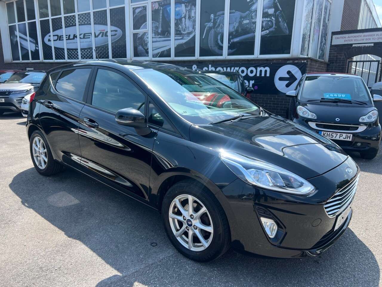A 2019 FORD FIESTA 1.1 Ti-VCT Zetec Hatchback 5dr Petrol Manual Euro 6 (s/s) (85 ps) 85PS ULEZ A 2019 FORD FIESTA 1.1 Ti-VCT Zetec Hatchback 5dr Petrol Manual Euro 6 (s/s) (85 ps) 85PS ULEZ