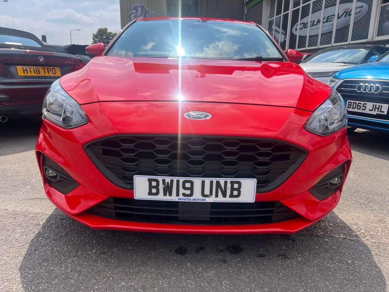 A 2019 FORD FOCUS 1.0T EcoBoost ST-Line Hatchback 5dr Petrol Auto Euro 6 (s/s) (125 ps) A 2019 FORD FOCUS 1.0T EcoBoost ST-Line Hatchback 5dr Petrol Auto Euro 6 (s/s) (125 ps)