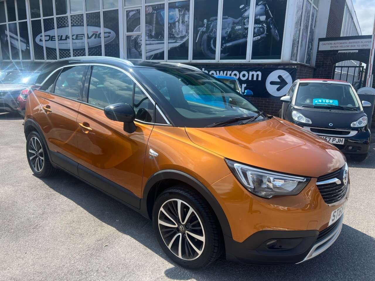 A 2018 VAUXHALL CROSSLAND X 1.2 Elite Nav SUV 5dr Petrol Manual Euro 6 (81 ps) A 2018 VAUXHALL CROSSLAND X 1.2 Elite Nav SUV 5dr Petrol Manual Euro 6 (81 ps)