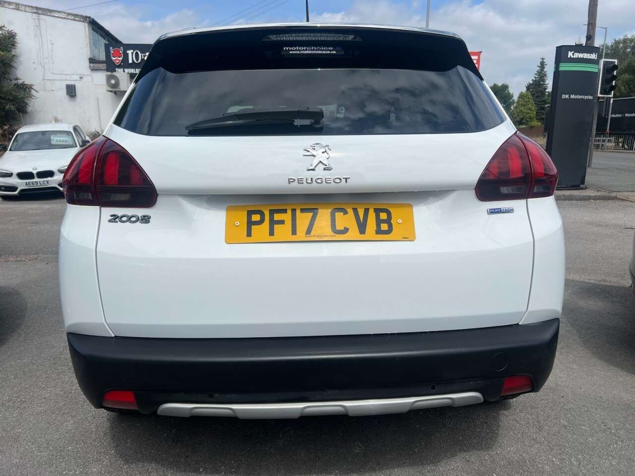 2017 PEUGEOT 2008 2017 PEUGEOT 2008