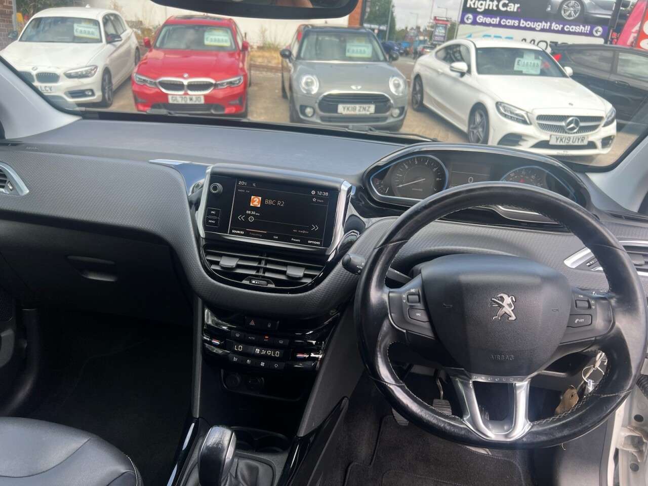 2017 PEUGEOT 2008 2017 PEUGEOT 2008
