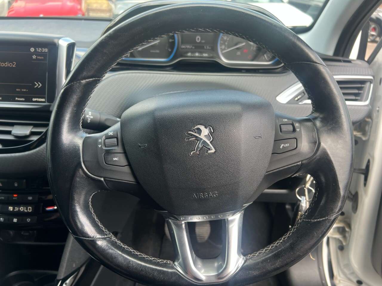 2017 PEUGEOT 2008 2017 PEUGEOT 2008