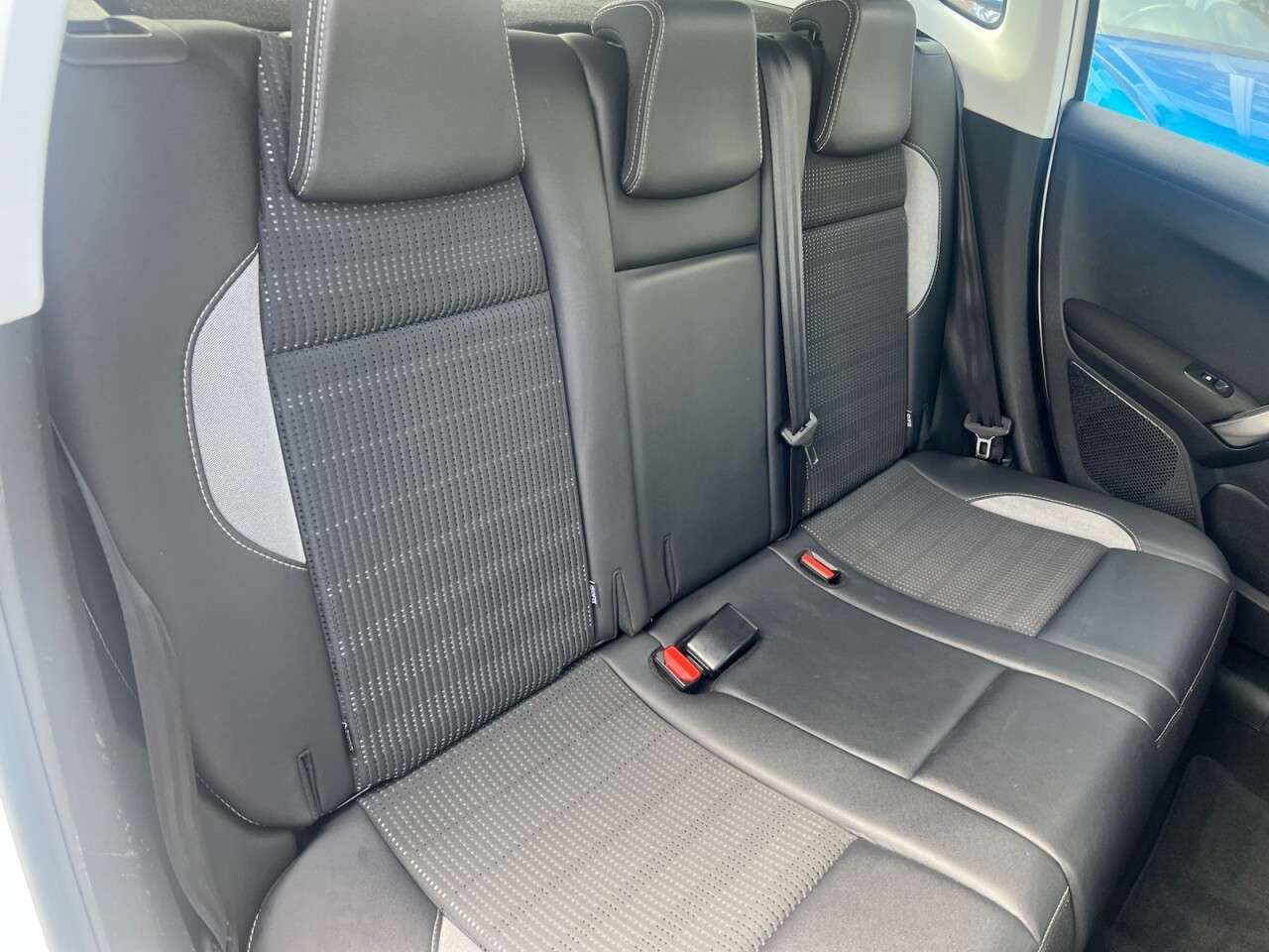 2017 PEUGEOT 2008 2017 PEUGEOT 2008