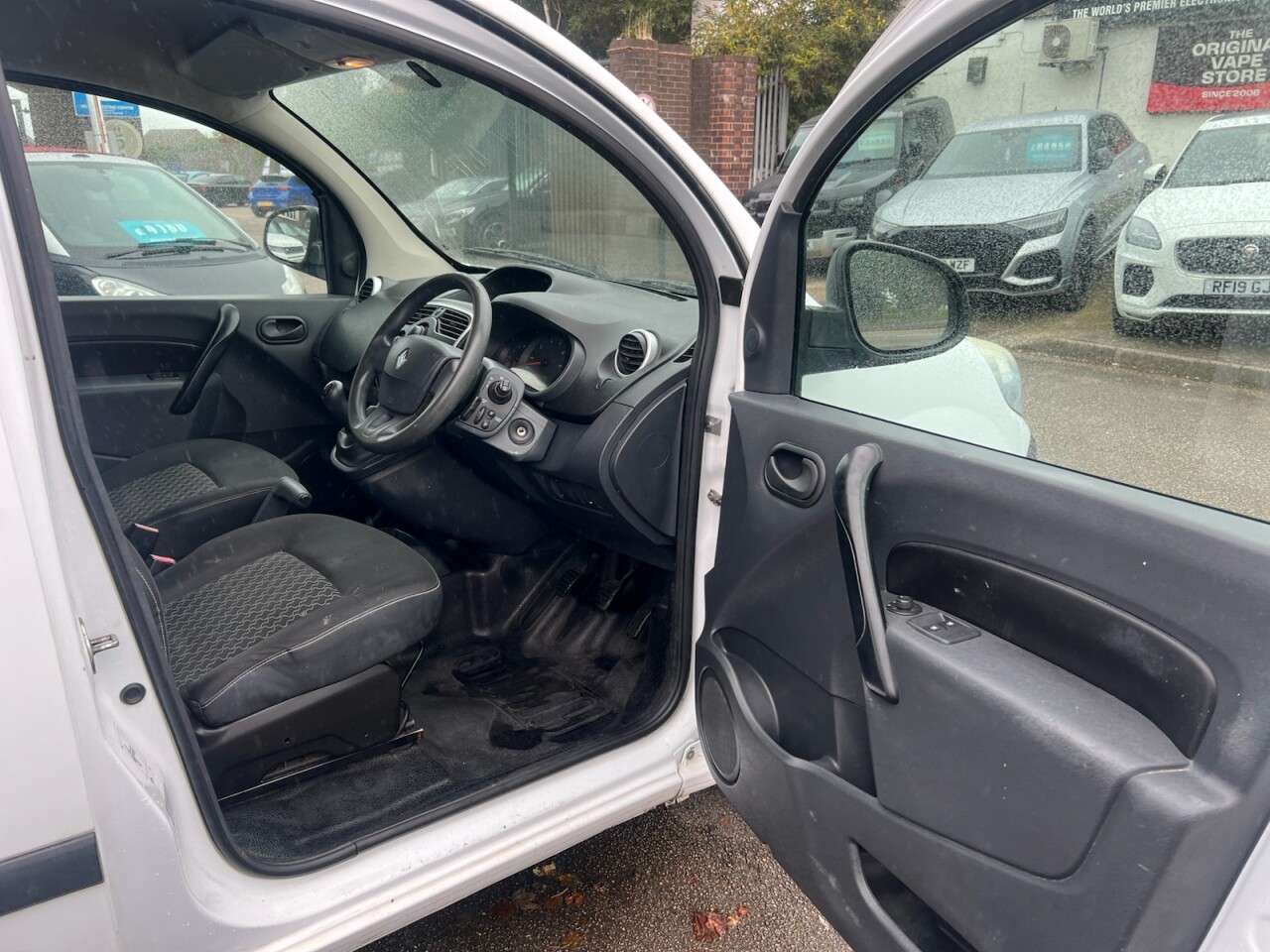 2014 RENAULT KANGOO 2014 RENAULT KANGOO