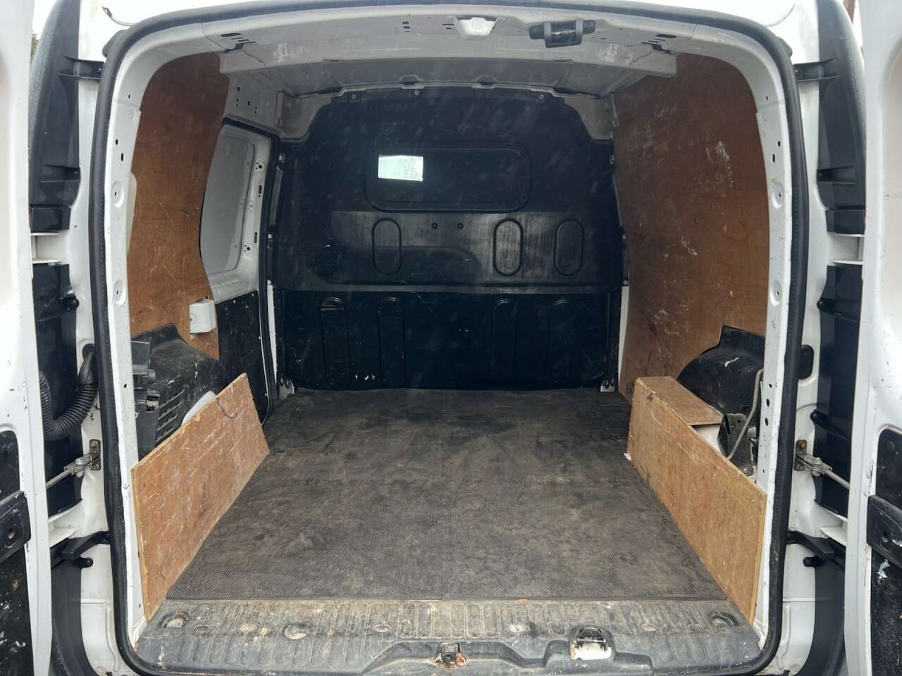 2014 RENAULT KANGOO 2014 RENAULT KANGOO