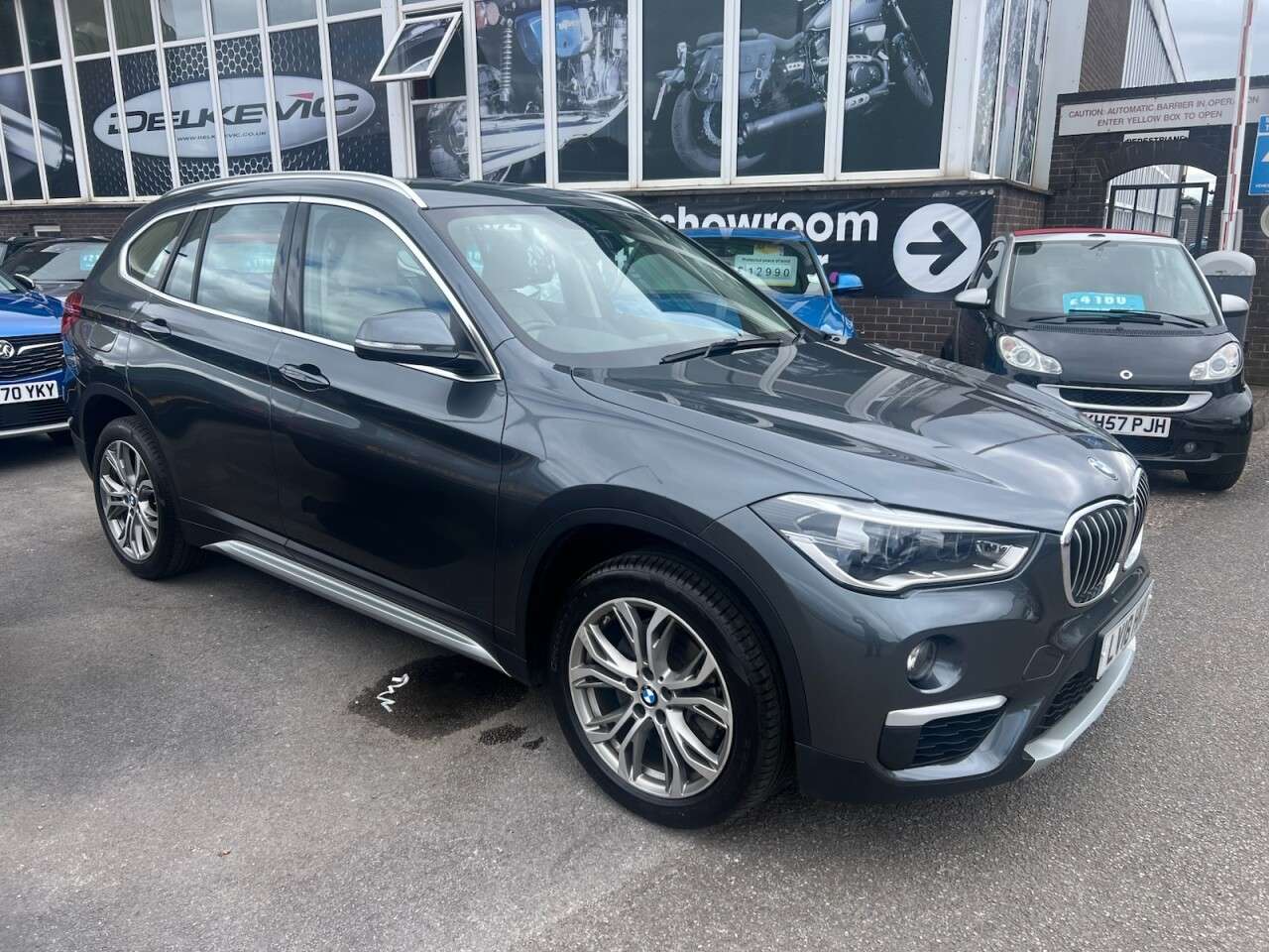 A 2018 BMW X1 2.0 20i xLine SUV 5dr Petrol Auto xDrive Euro 6 (s/s) (192 ps) A 2018 BMW X1 2.0 20i xLine SUV 5dr Petrol Auto xDrive Euro 6 (s/s) (192 ps)