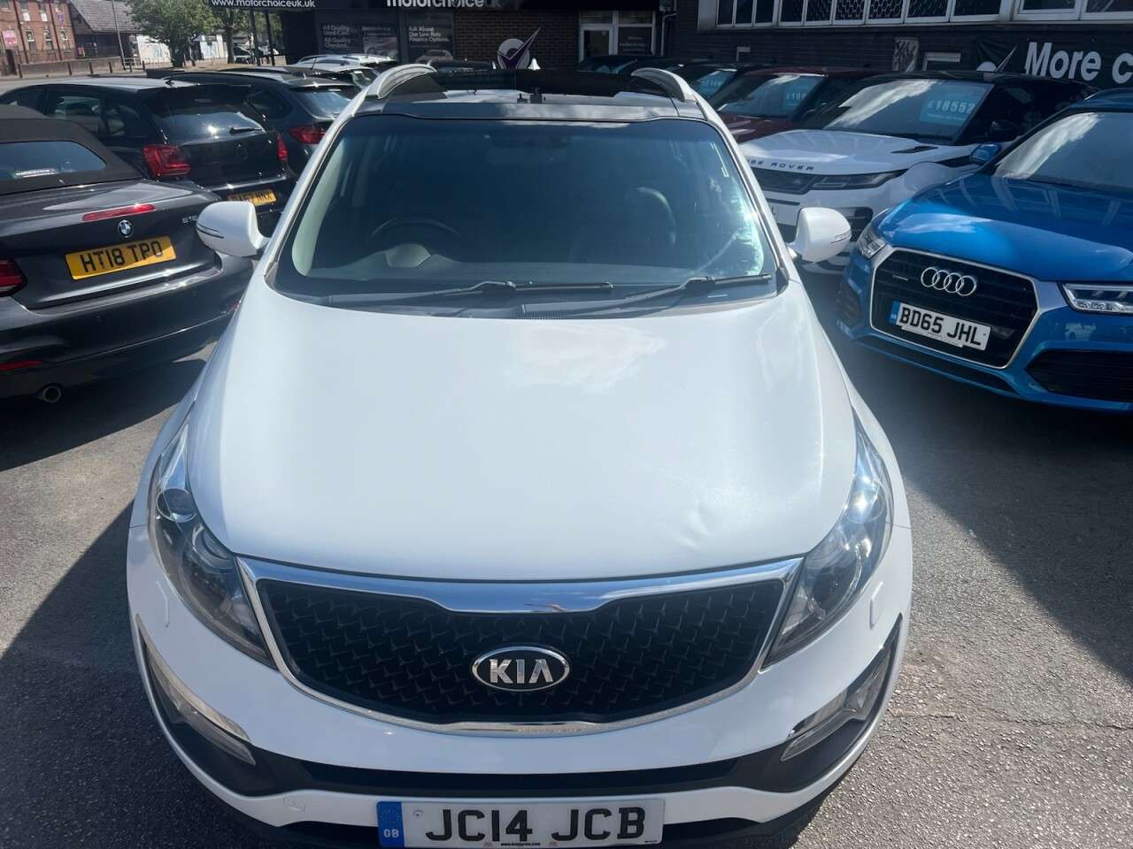 A 2014 KIA SPORTAGE 2.0 CRDi KX-3 SUV 5dr Diesel Auto AWD Euro 5 (134 bhp) A 2014 KIA SPORTAGE 2.0 CRDi KX-3 SUV 5dr Diesel Auto AWD Euro 5 (134 bhp)