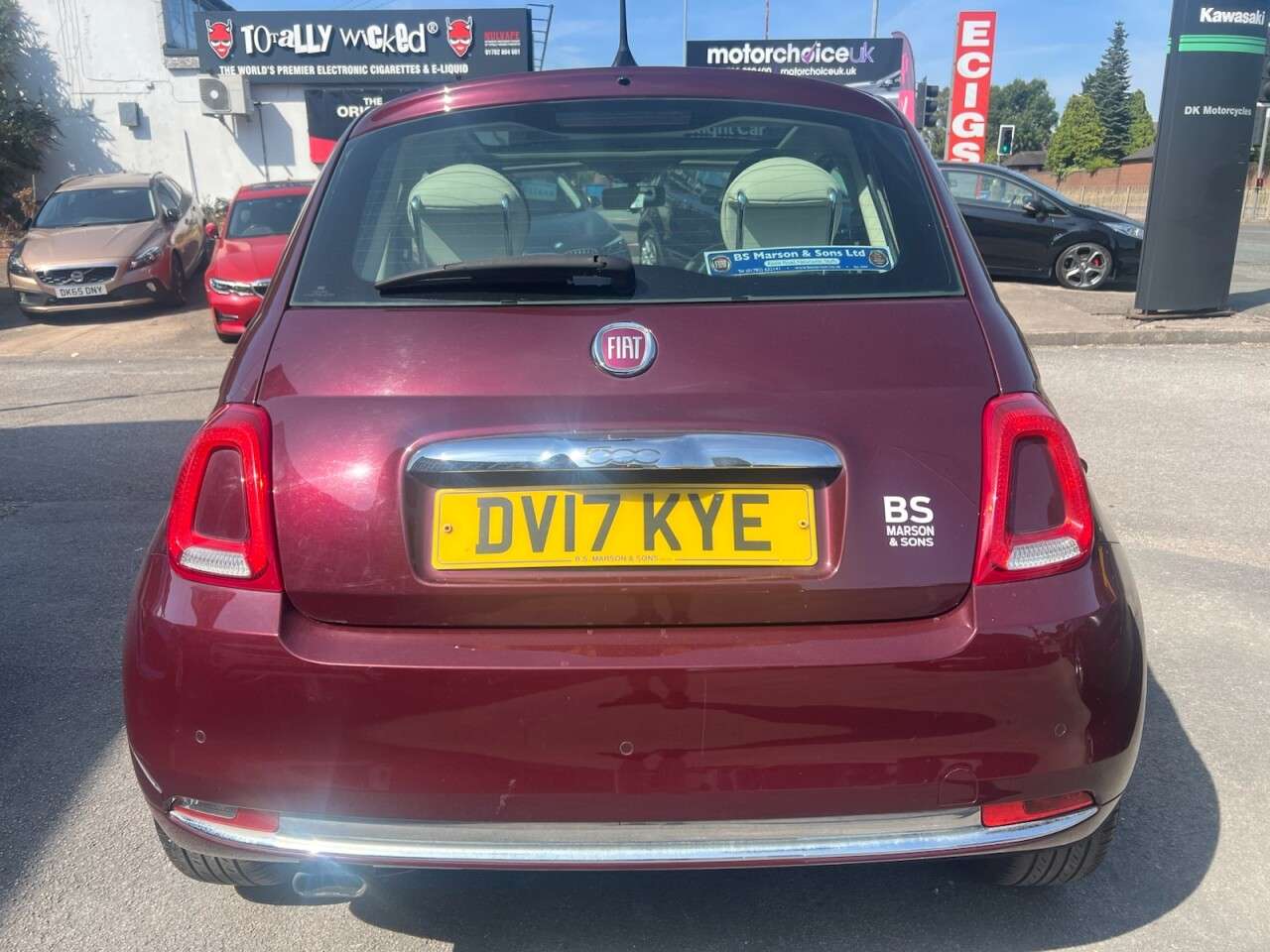 2017 FIAT 500 2017 FIAT 500