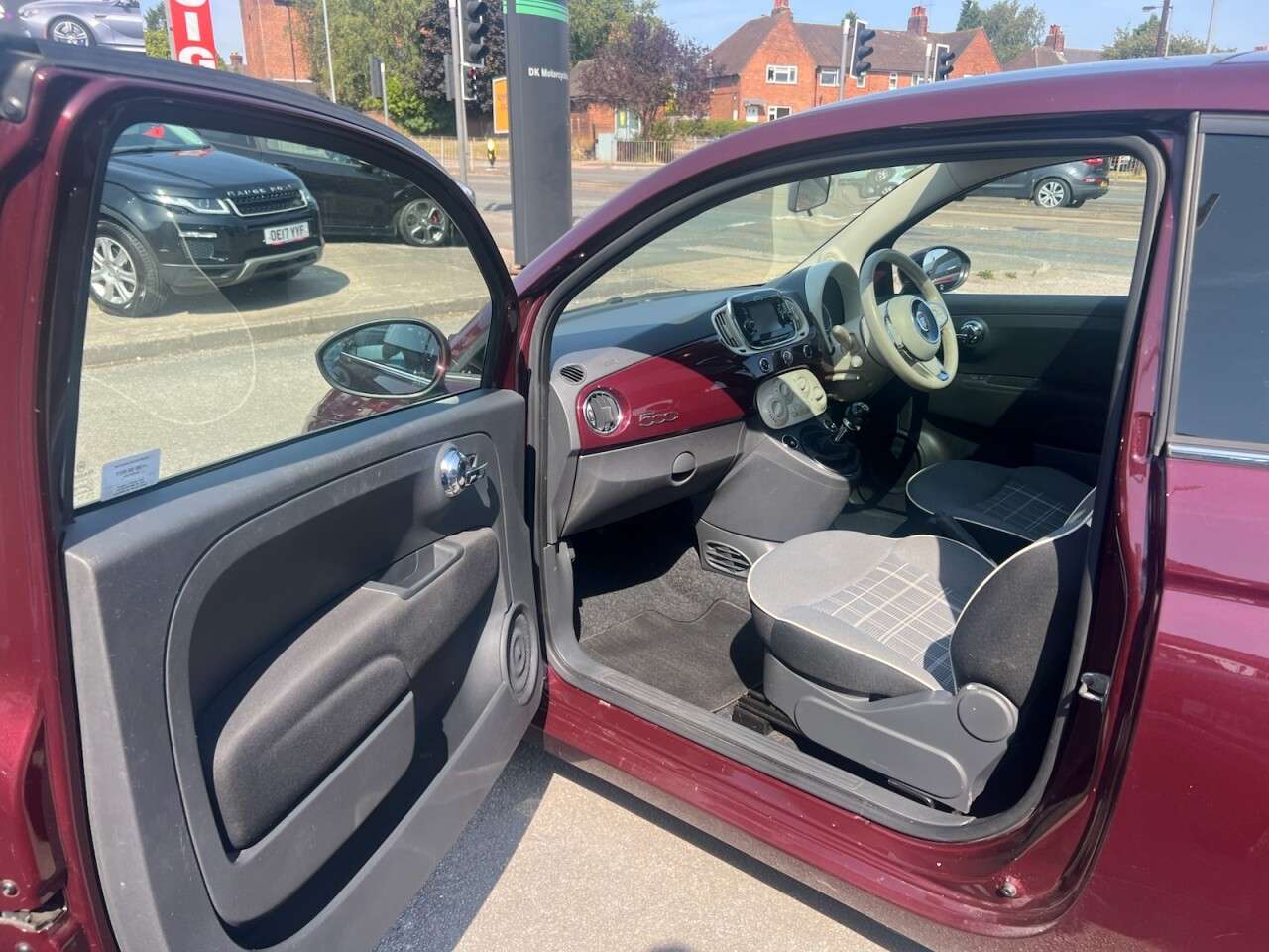 2017 FIAT 500 2017 FIAT 500