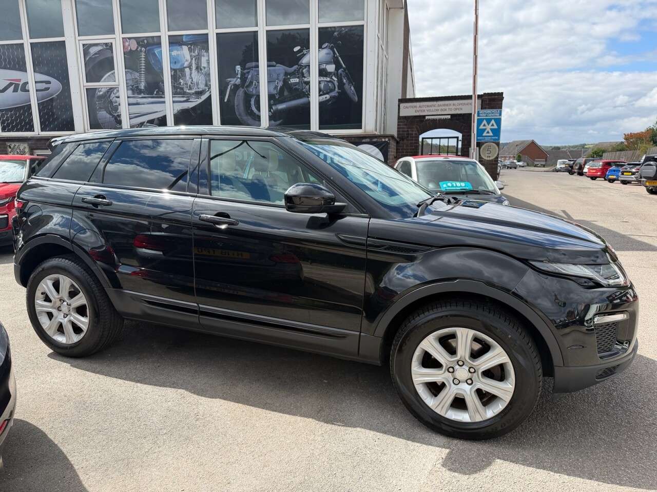 2017 LAND ROVER RANGE ROVER EVOQUE 2017 LAND ROVER RANGE ROVER EVOQUE