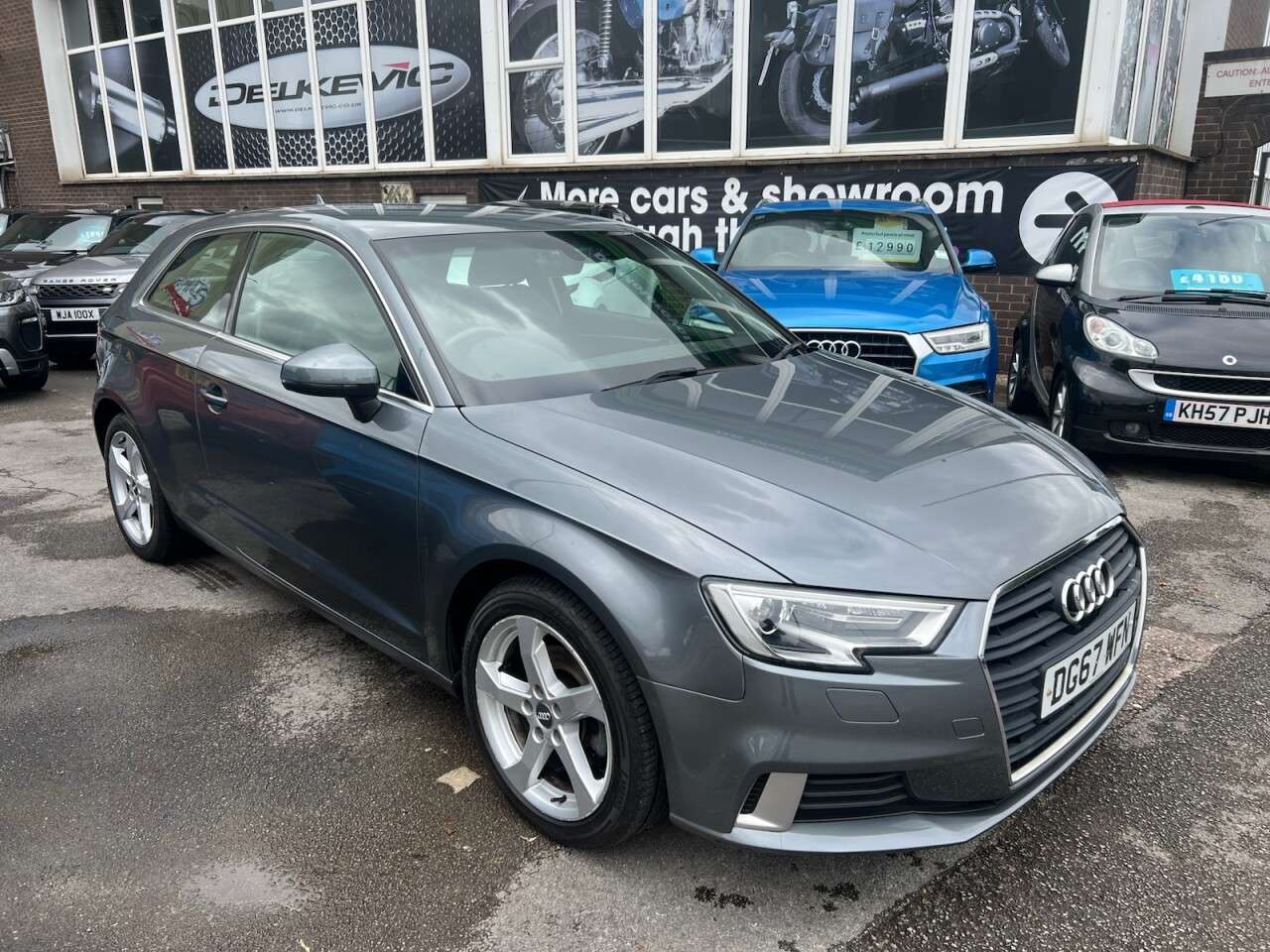 A 2017 AUDI A3 1.5 TFSI CoD Sport Hatchback 3dr Petrol S Tronic Euro 6 (s/s) (150 ps) A 2017 AUDI A3 1.5 TFSI CoD Sport Hatchback 3dr Petrol S Tronic Euro 6 (s/s) (150 ps)