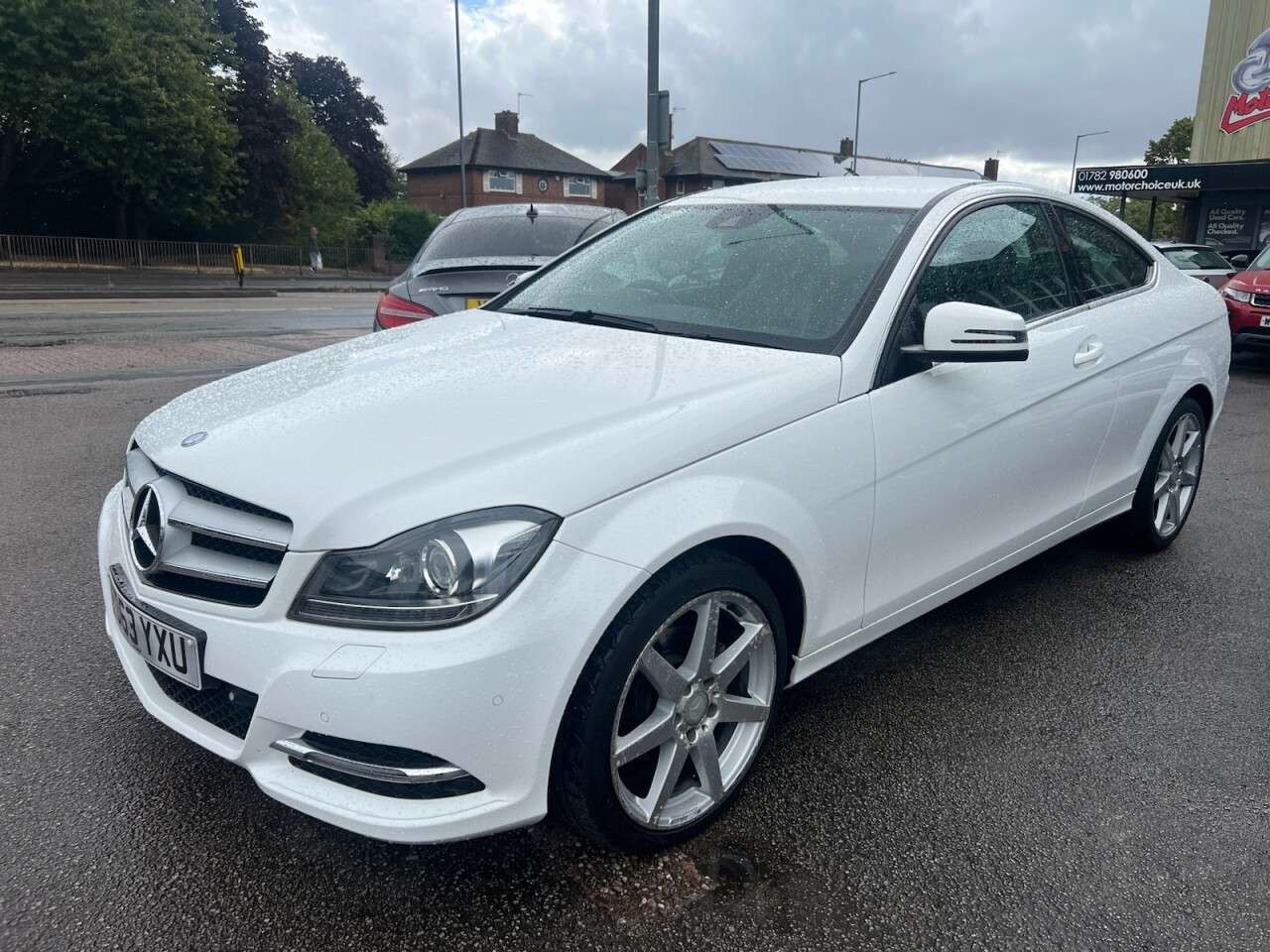 A 2014 MERCEDES-BENZ C CLASS 2.1 C220 CDI Executive SE Coupe 2dr Diesel Manual Euro 5 (s/s) (170 ps) A 2014 MERCEDES-BENZ C CLASS 2.1 C220 CDI Executive SE Coupe 2dr Diesel Manual Euro 5 (s/s) (170 ps)