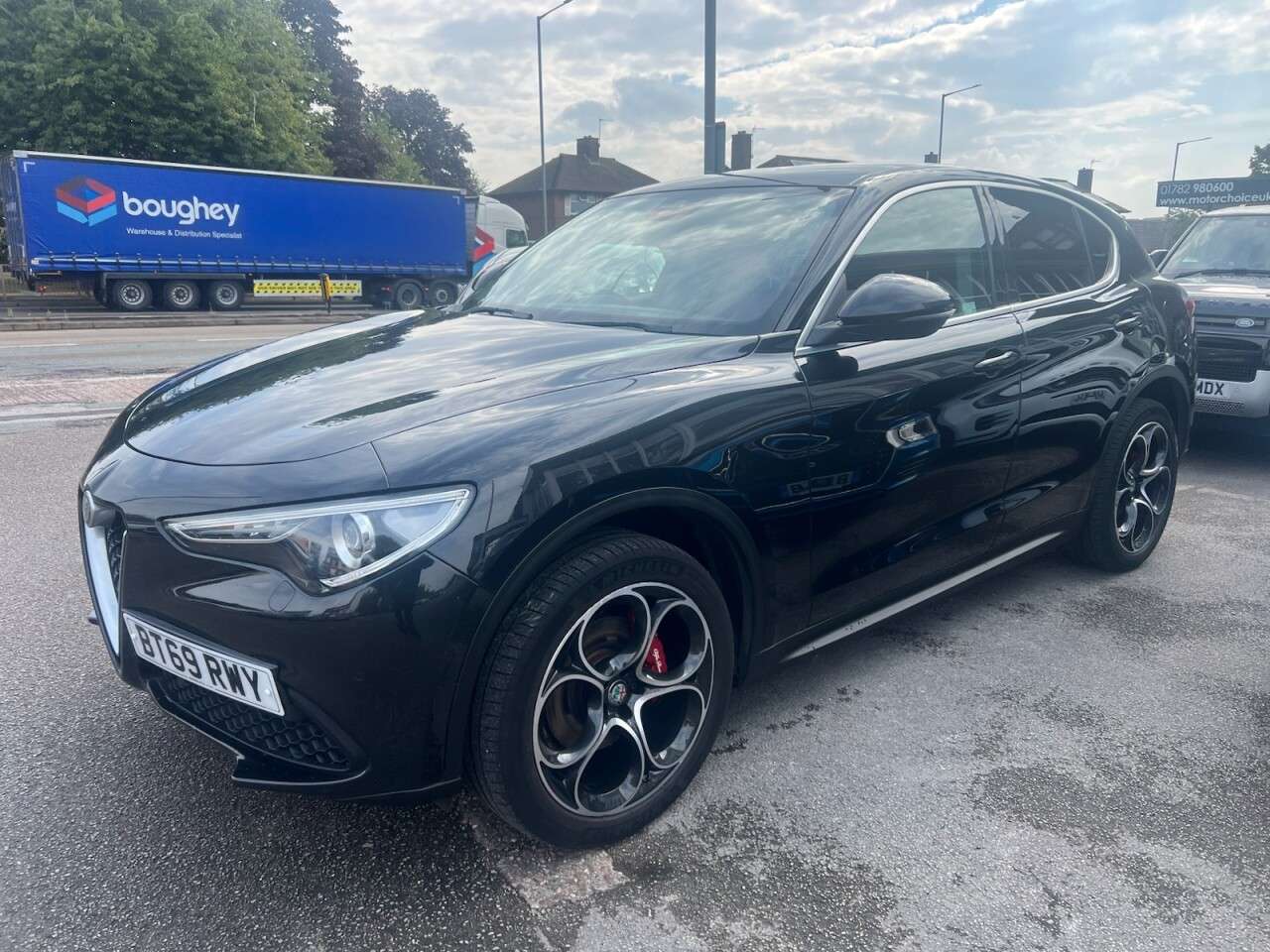 A 2019 ALFA ROMEO STELVIO 2.0T Speciale SUV 5dr Petrol Auto Q4 AWD Euro 6 (s/s) (280 ps) A 2019 ALFA ROMEO STELVIO 2.0T Speciale SUV 5dr Petrol Auto Q4 AWD Euro 6 (s/s) (280 ps)