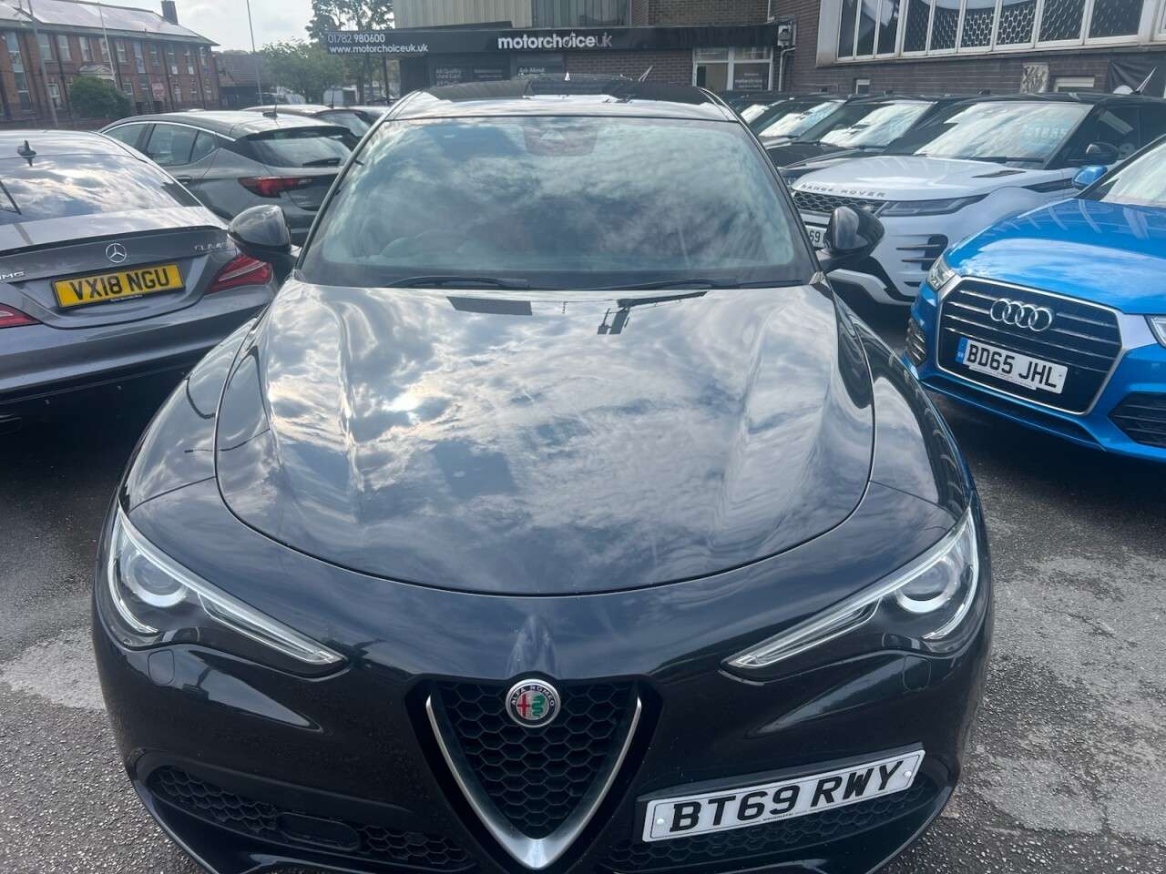 A 2019 ALFA ROMEO STELVIO 2.0T Speciale SUV 5dr Petrol Auto Q4 AWD Euro 6 (s/s) (280 ps) A 2019 ALFA ROMEO STELVIO 2.0T Speciale SUV 5dr Petrol Auto Q4 AWD Euro 6 (s/s) (280 ps)