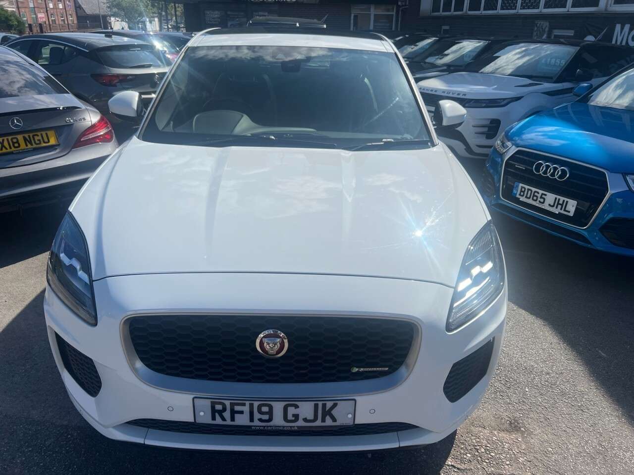A 2019 JAGUAR E-PACE 2.0 D150 R-Dynamic S SUV 5dr Diesel Manual Euro 6 (s/s) (150 ps) A 2019 JAGUAR E-PACE 2.0 D150 R-Dynamic S SUV 5dr Diesel Manual Euro 6 (s/s) (150 ps)
