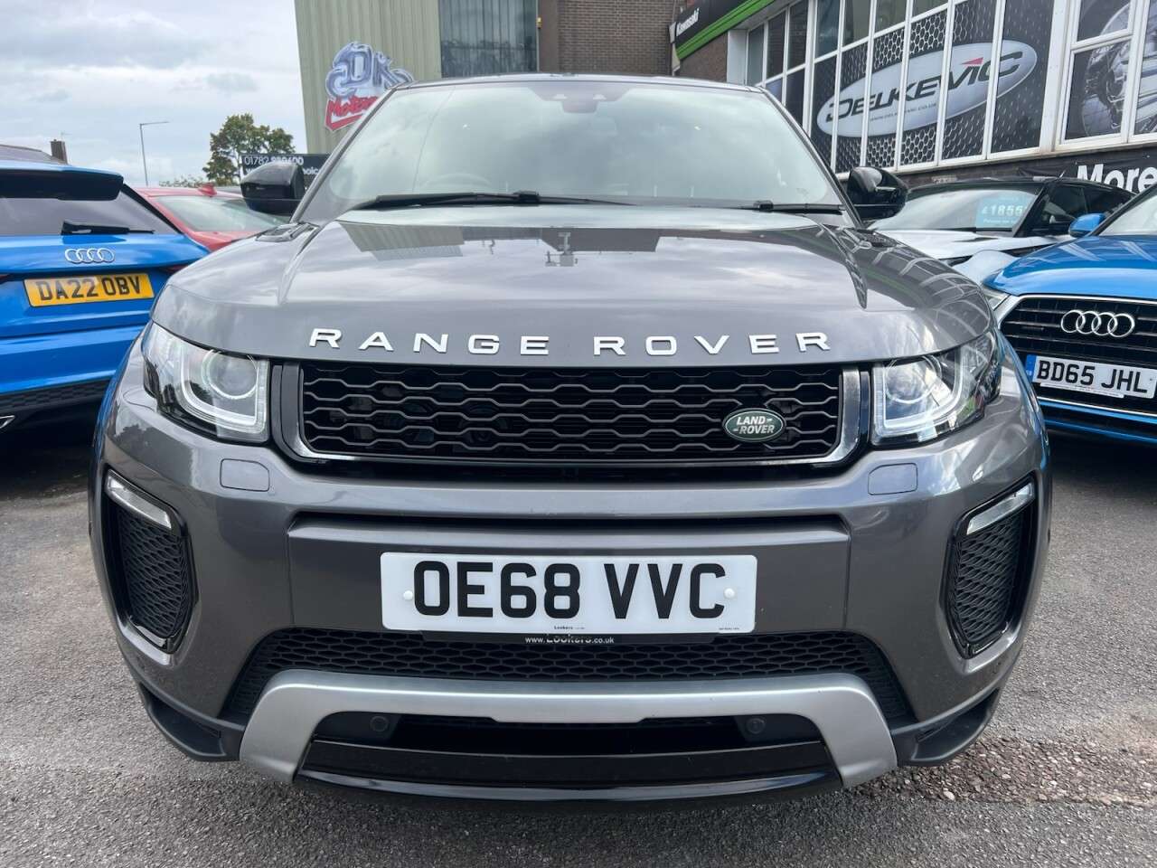 A 2018 LAND ROVER RANGE ROVER EVOQUE 2.0 TD4 HSE Dynamic SUV 5dr Diesel Auto 4WD Euro 6 (s/s) (180 ps) A 2018 LAND ROVER RANGE ROVER EVOQUE 2.0 TD4 HSE Dynamic SUV 5dr Diesel Auto 4WD Euro 6 (s/s) (180 ps)
