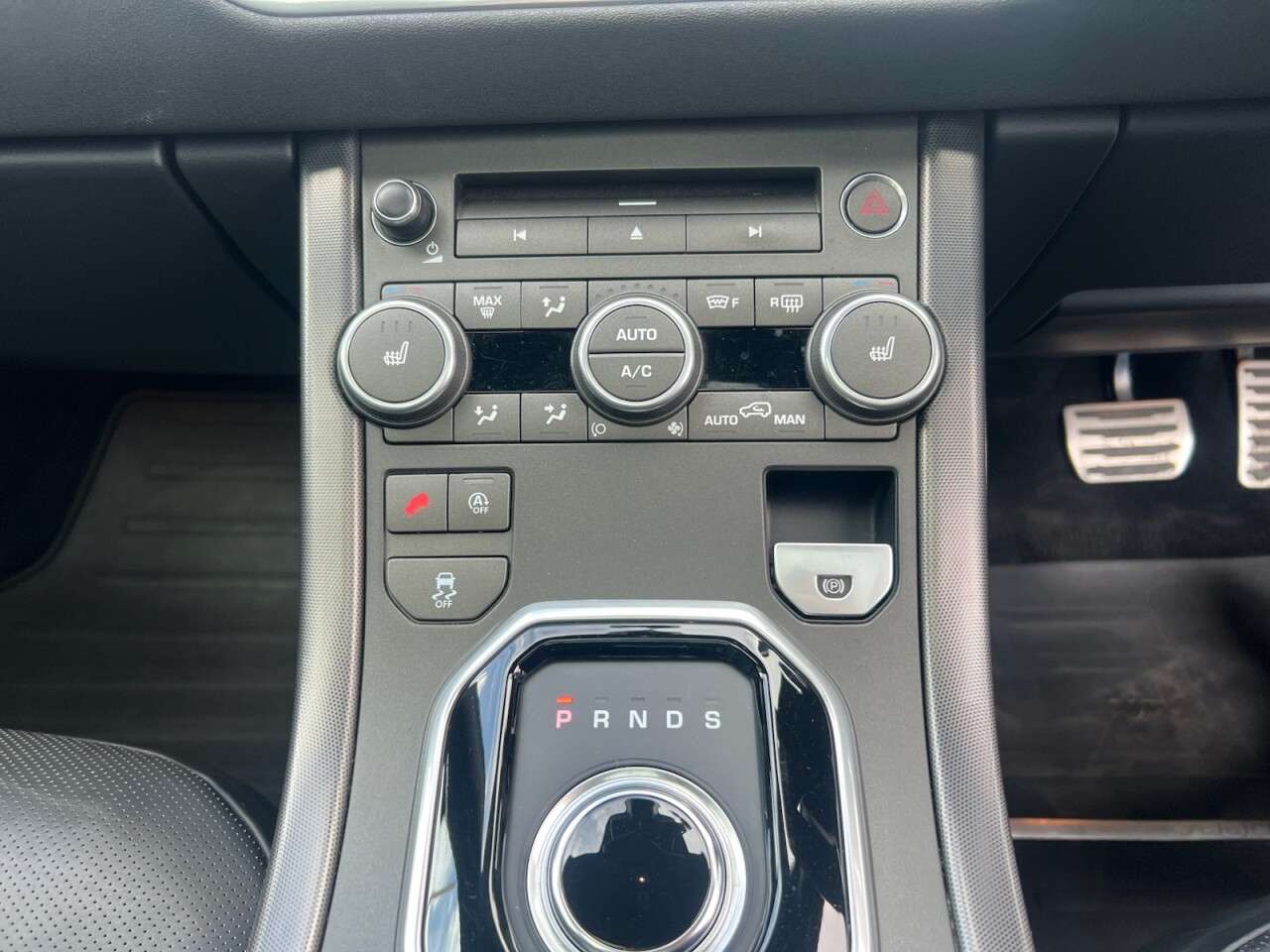 2018 LAND ROVER RANGE ROVER EVOQUE 2018 LAND ROVER RANGE ROVER EVOQUE