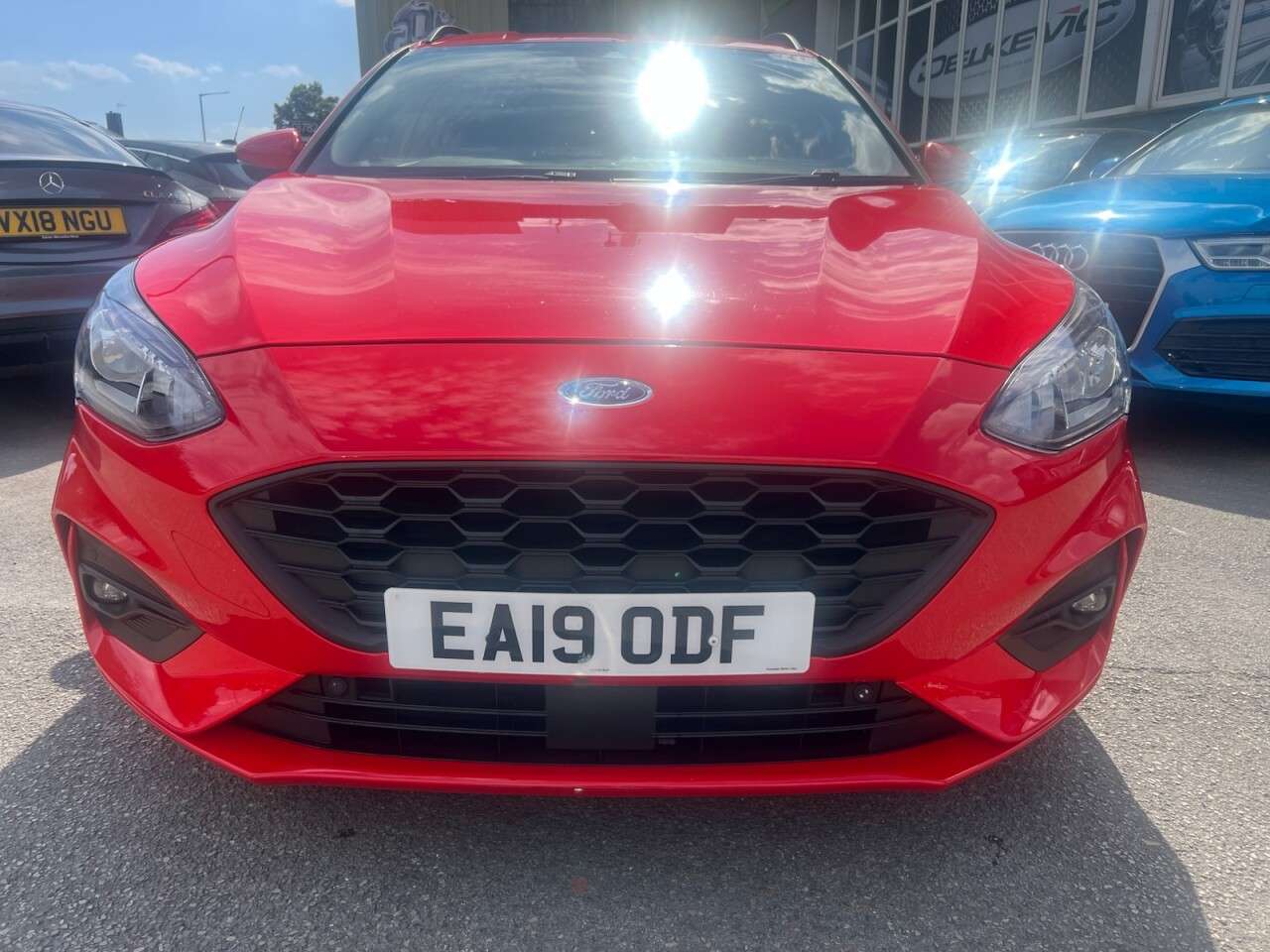 A 2019 FORD FOCUS 2.0 EcoBlue ST-Line X Estate 5dr Diesel Auto Euro 6 (s/s) (150 ps) A 2019 FORD FOCUS 2.0 EcoBlue ST-Line X Estate 5dr Diesel Auto Euro 6 (s/s) (150 ps)