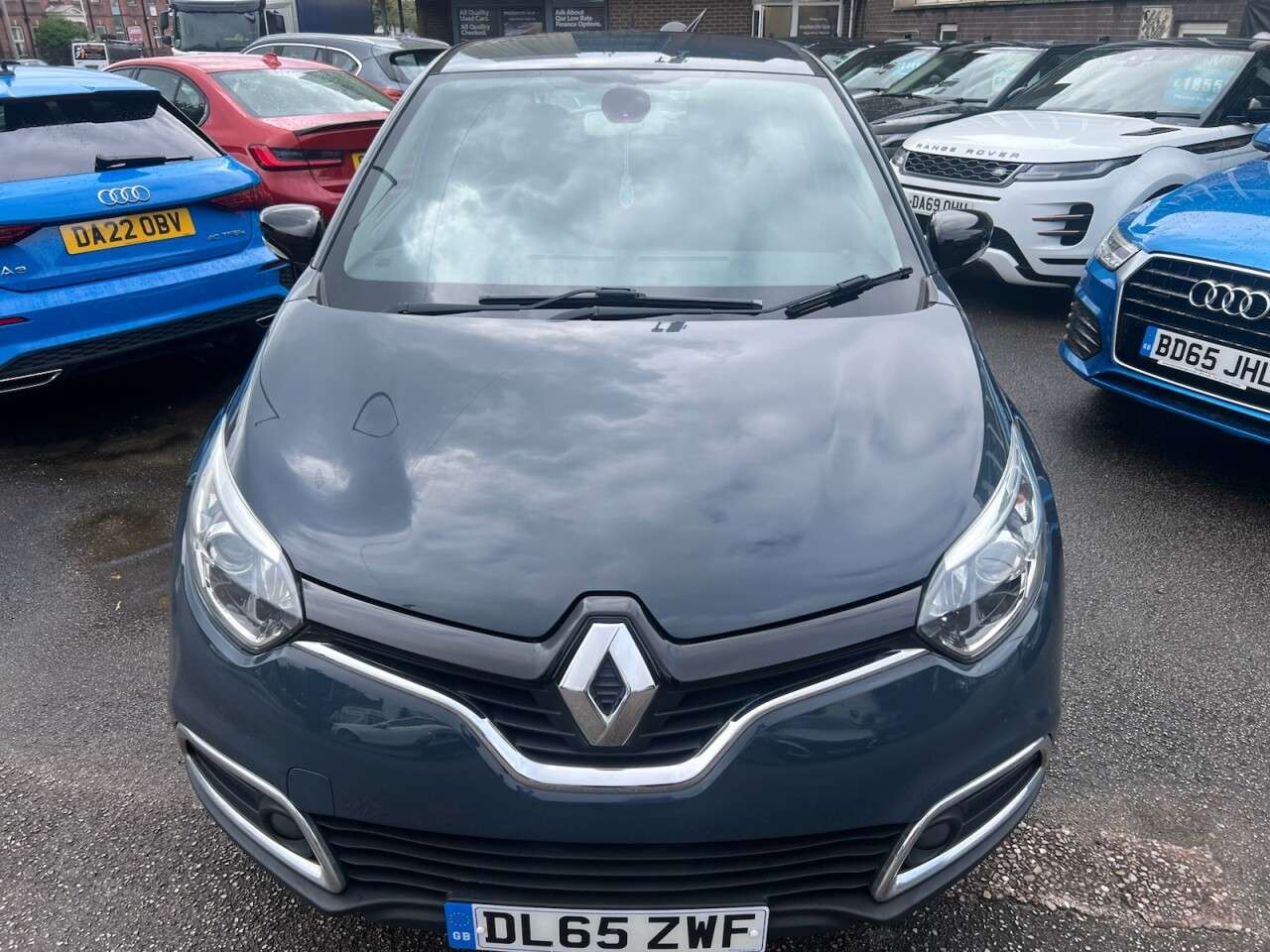 A 2015 RENAULT CAPTUR 0.9 TCe ENERGY Dynamique Nav SUV 5dr Petrol Manual Euro 6 (s/s) (90 ps) A 2015 RENAULT CAPTUR 0.9 TCe ENERGY Dynamique Nav SUV 5dr Petrol Manual Euro 6 (s/s) (90 ps)