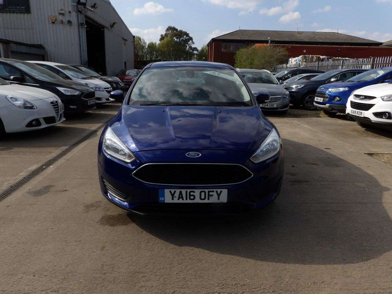 A 2016 FORD FOCUS 1.5 TDCi ECOnetic Style Hatchback 5dr Diesel Manual Euro 6 (s/s) (105 ps) A 2016 FORD FOCUS 1.5 TDCi ECOnetic Style Hatchback 5dr Diesel Manual Euro 6 (s/s) (105 ps)