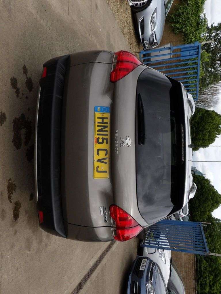 2015 PEUGEOT 2008 2015 PEUGEOT 2008