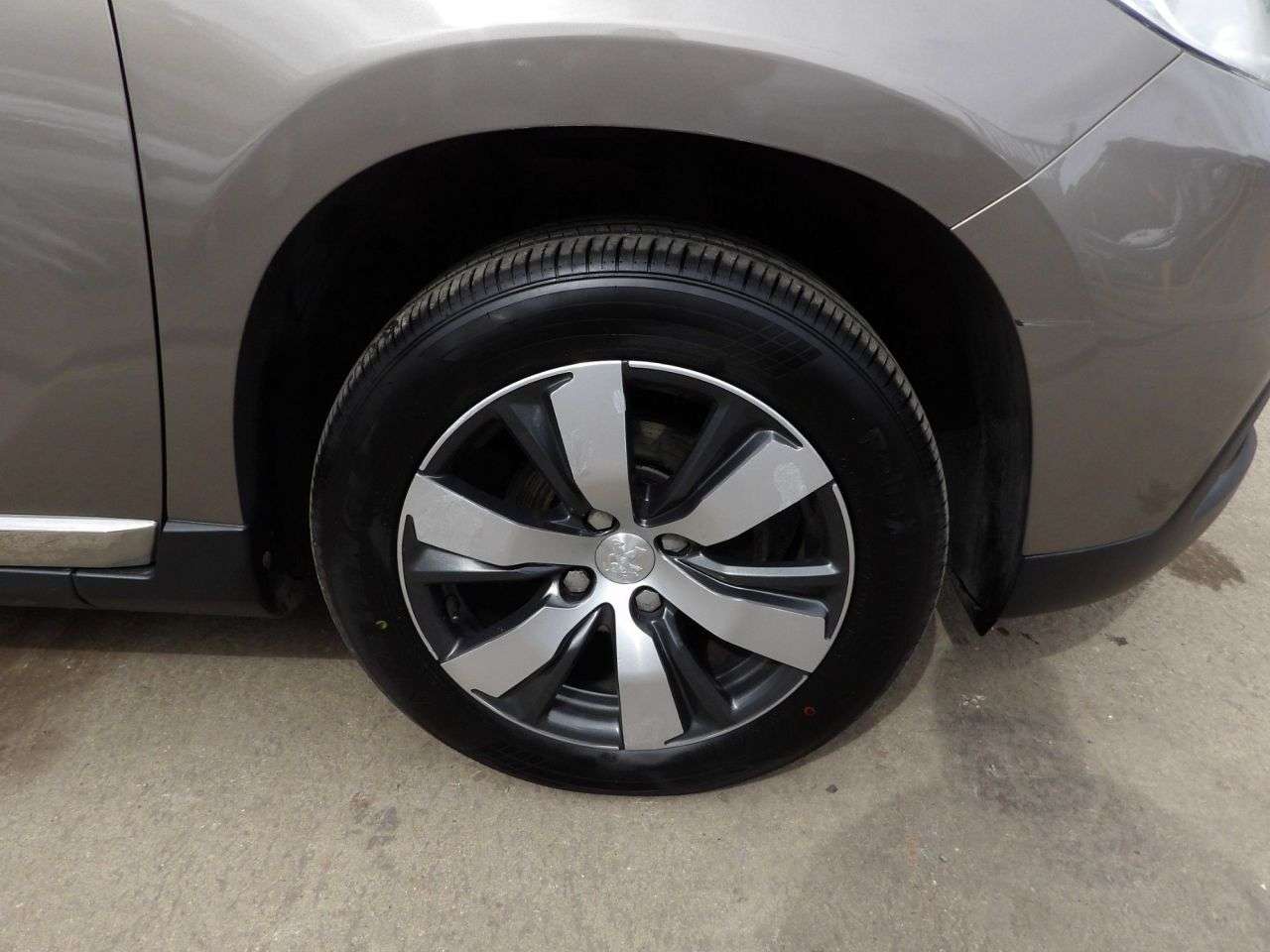 2015 PEUGEOT 2008 2015 PEUGEOT 2008