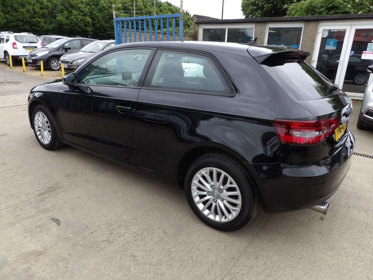 A 2015 AUDI A3 1.6 TDI SE Technik Hatchback 3dr Diesel Manual Euro 6 (s/s) (110 ps) ***DPF A 2015 AUDI A3 1.6 TDI SE Technik Hatchback 3dr Diesel Manual Euro 6 (s/s) (110 ps) ***DPF