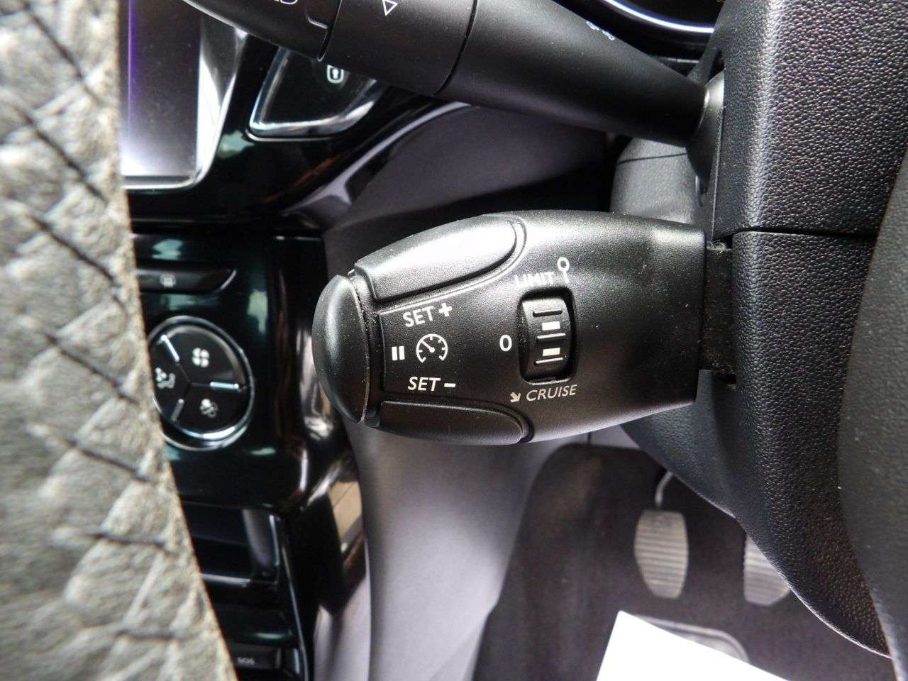 2015 DS AUTOMOBILES DS 4 2015 DS AUTOMOBILES DS 4