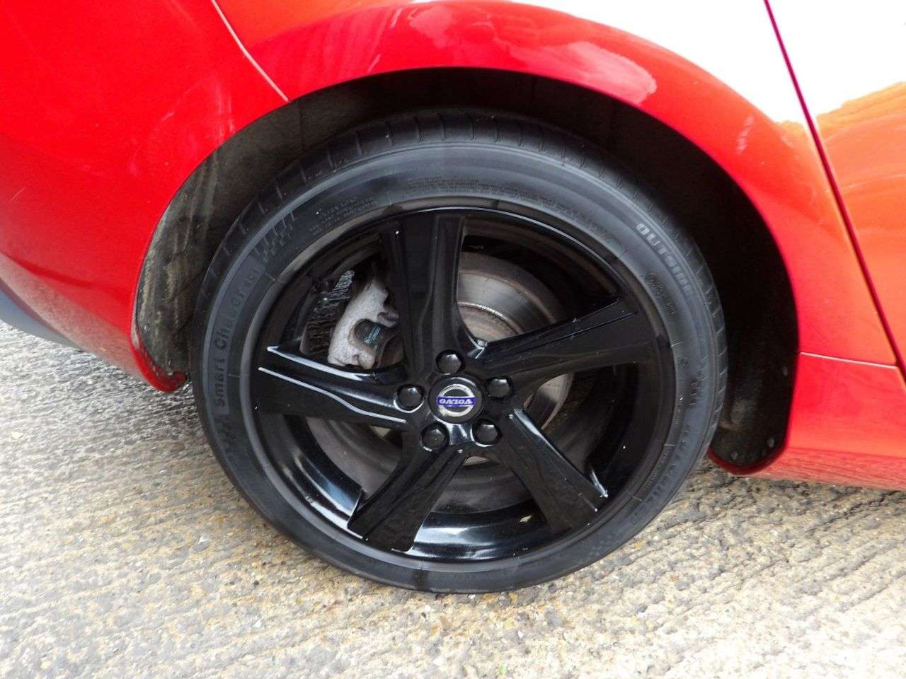 2015 VOLVO V40 2015 VOLVO V40