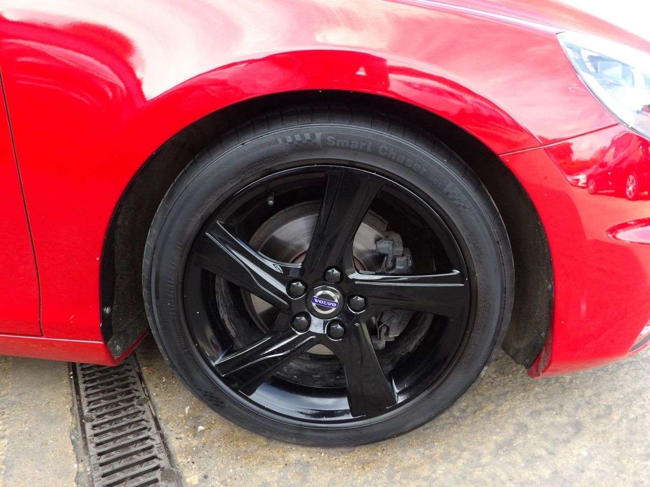 2015 VOLVO V40 2015 VOLVO V40