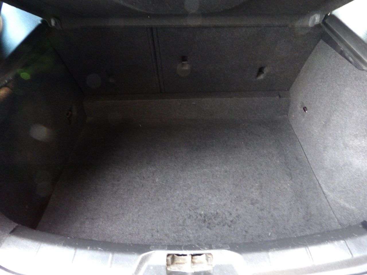 2015 VOLVO V40 2015 VOLVO V40