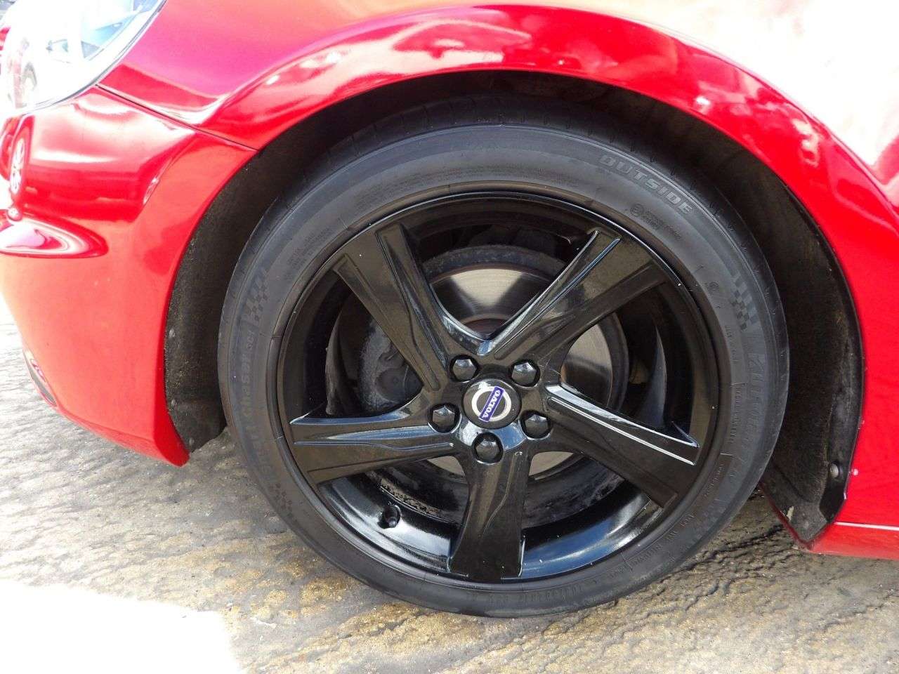 2015 VOLVO V40 2015 VOLVO V40