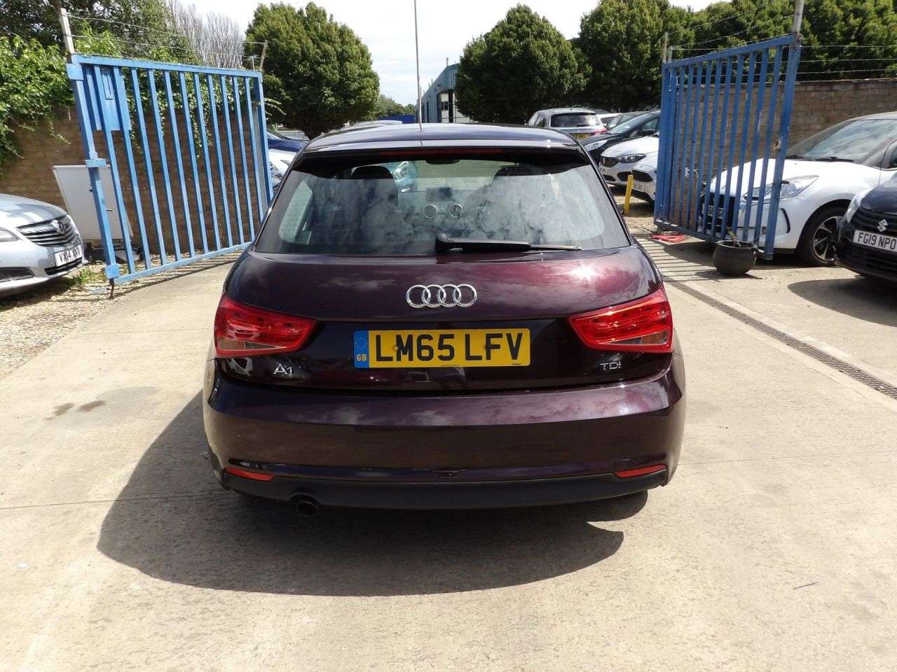 2015 AUDI A1 2015 AUDI A1