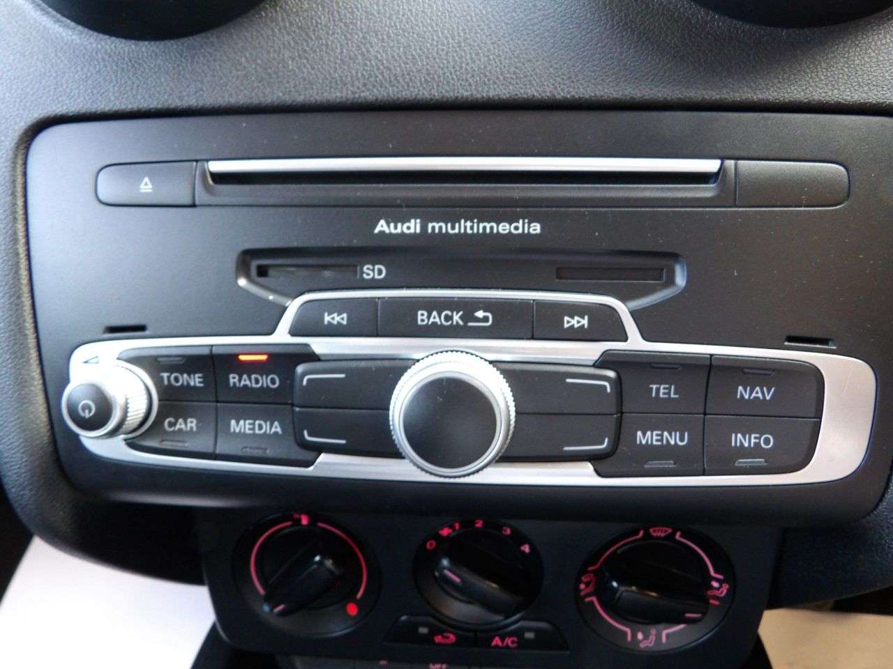 2015 AUDI A1 2015 AUDI A1