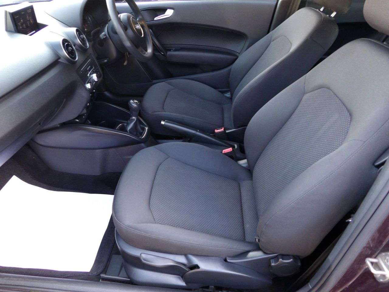 2015 AUDI A1 2015 AUDI A1