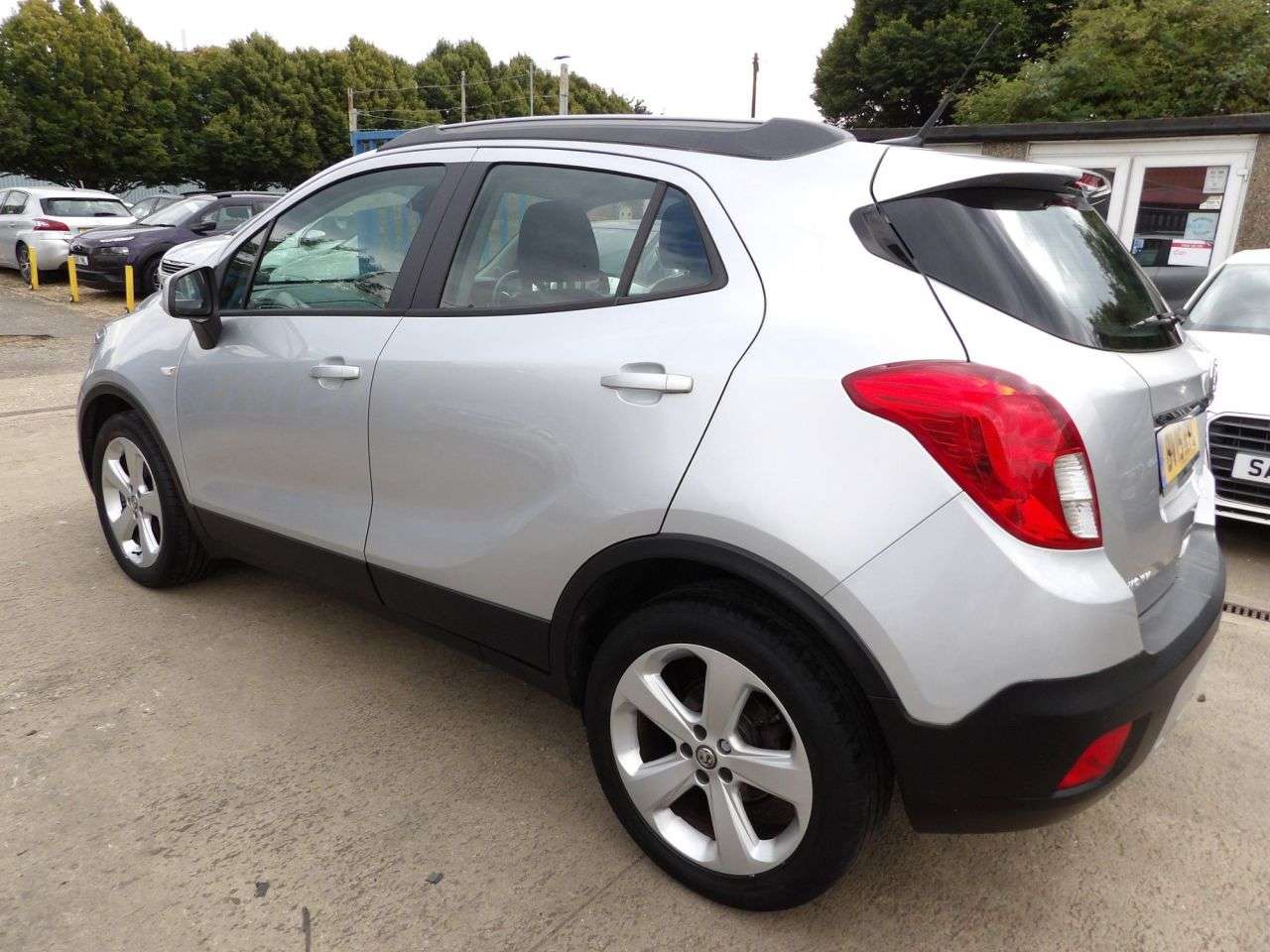 A 2015 VAUXHALL MOKKA 1.6 Tech Line SUV 5dr Petrol Manual 2WD Euro 5 (s/s) (115 ps) A 2015 VAUXHALL MOKKA 1.6 Tech Line SUV 5dr Petrol Manual 2WD Euro 5 (s/s) (115 ps)