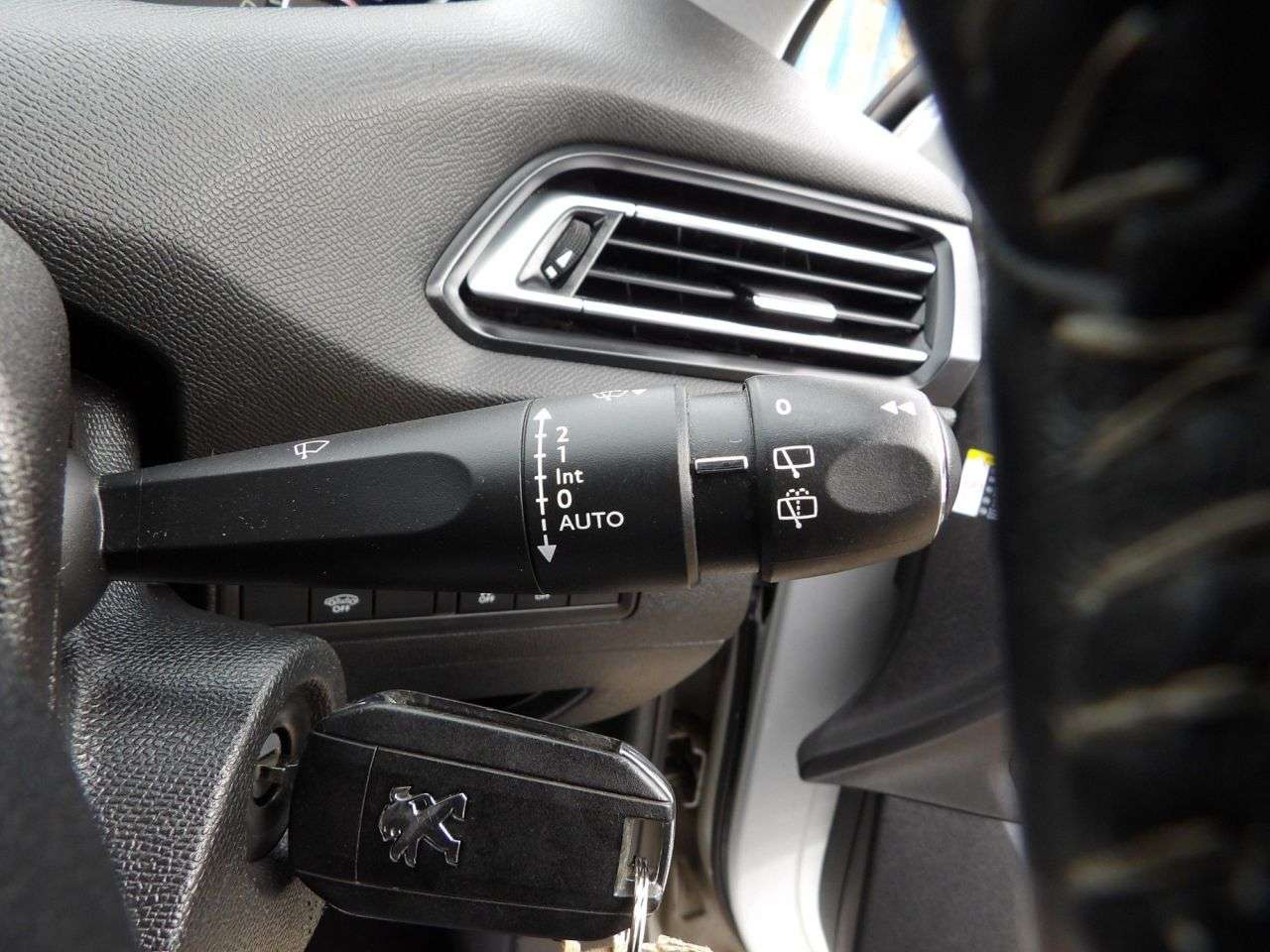 2016 PEUGEOT 308 SW 2016 PEUGEOT 308 SW