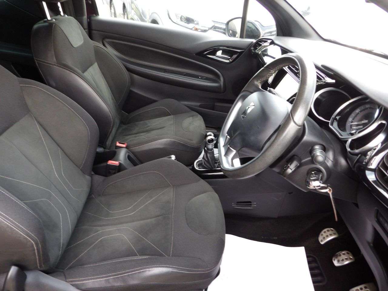 2016 DS AUTOMOBILES DS 3 2016 DS AUTOMOBILES DS 3