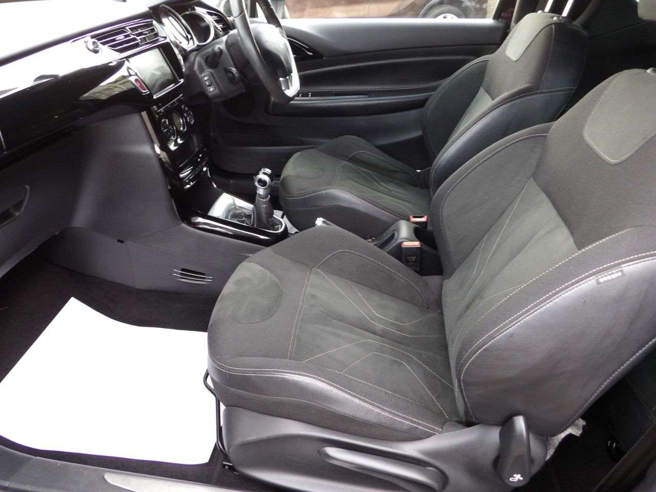 2016 DS AUTOMOBILES DS 3 2016 DS AUTOMOBILES DS 3