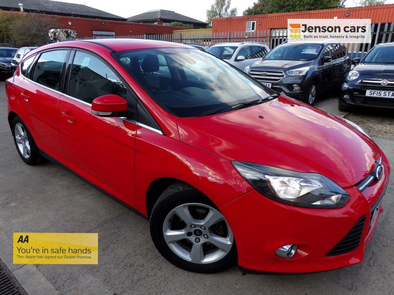 A 2014 FORD FOCUS 1.6 TDCi Zetec Navigator Hatchback 5dr Diesel Manual Euro 5 (s/s) (115 ps) A 2014 FORD FOCUS 1.6 TDCi Zetec Navigator Hatchback 5dr Diesel Manual Euro 5 (s/s) (115 ps)