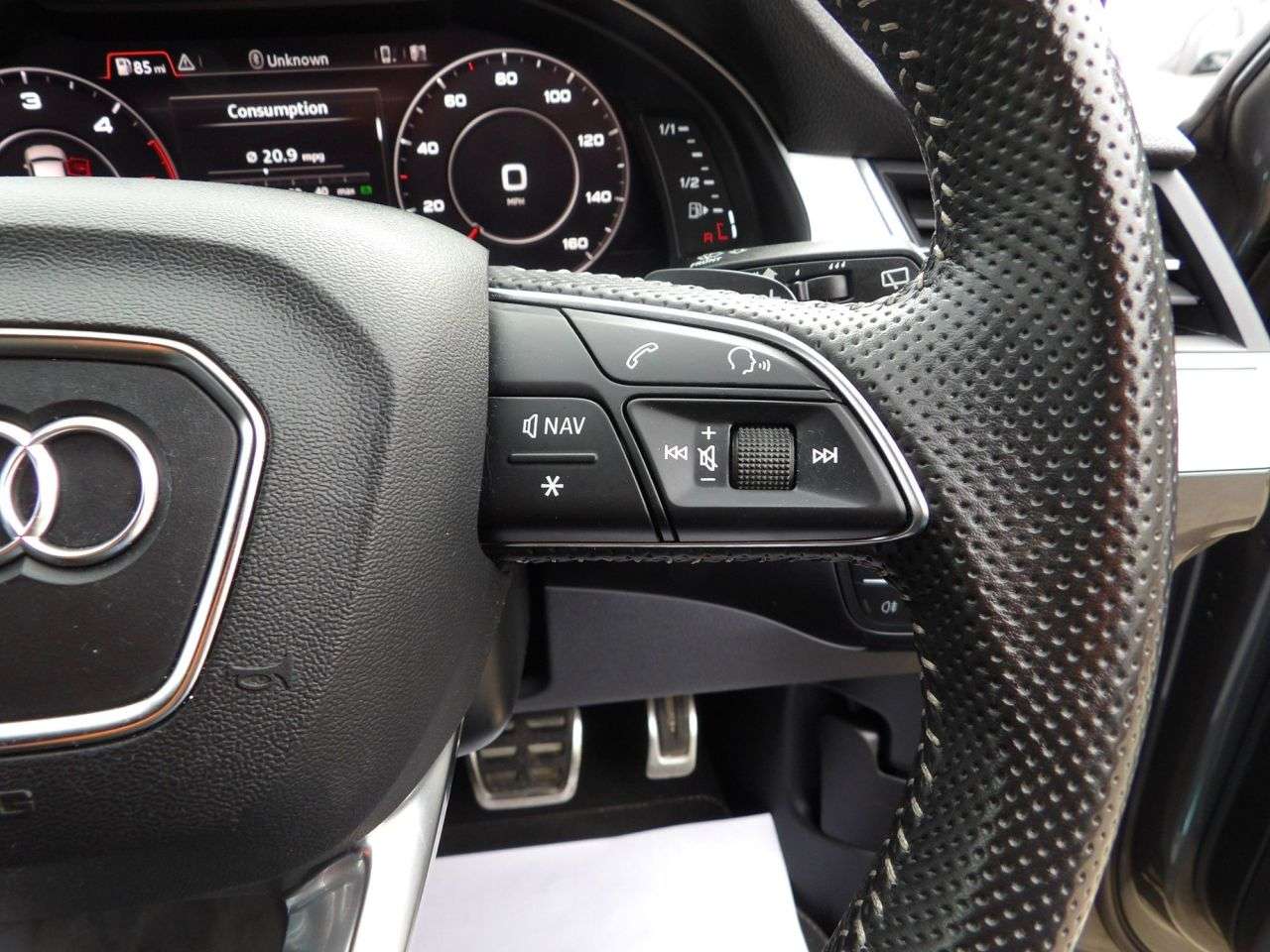 2016 AUDI Q7 2016 AUDI Q7