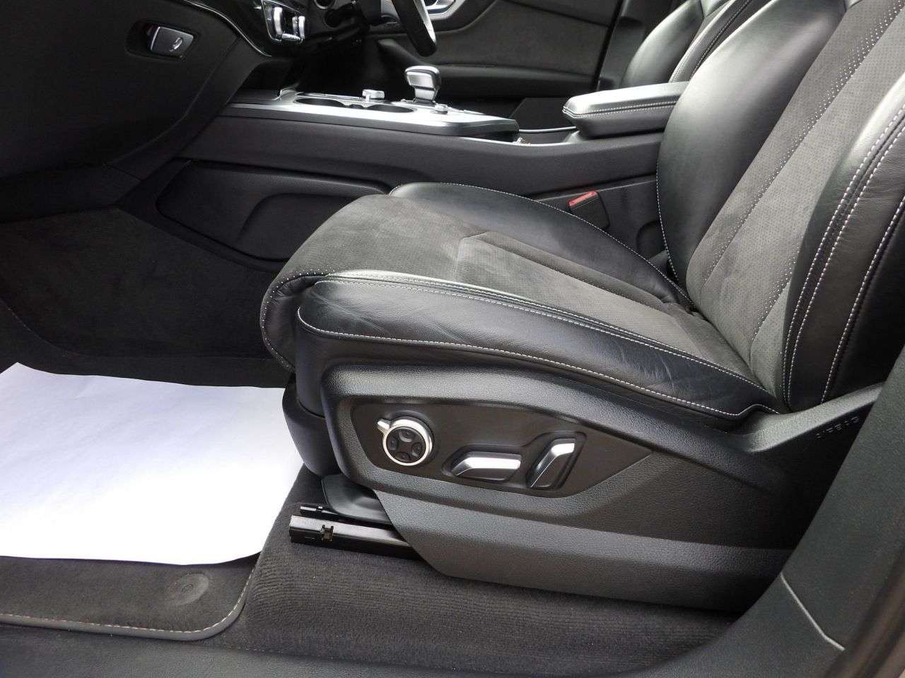 2016 AUDI Q7 2016 AUDI Q7