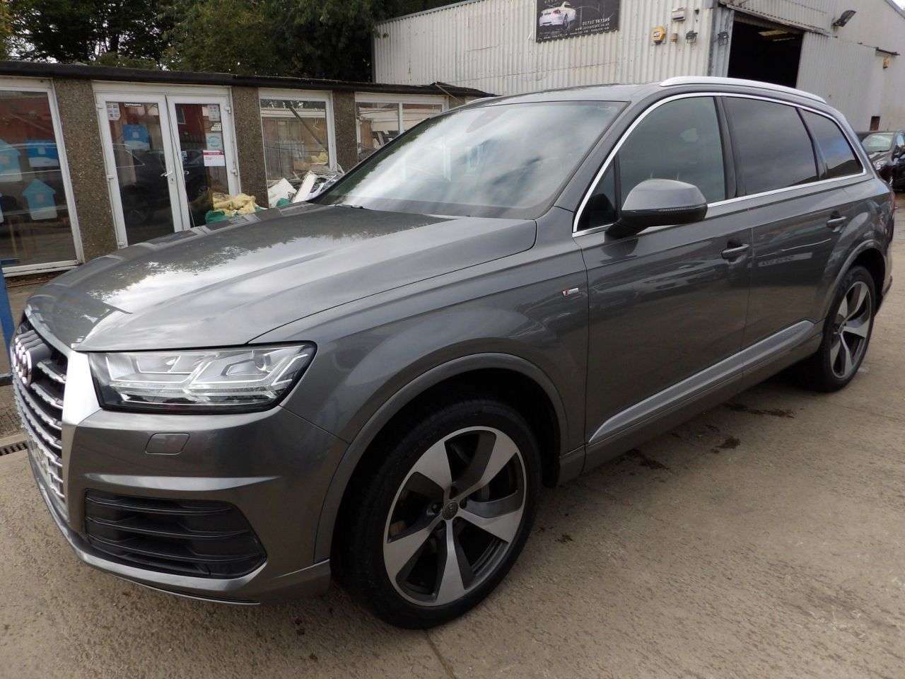 2016 AUDI Q7 2016 AUDI Q7