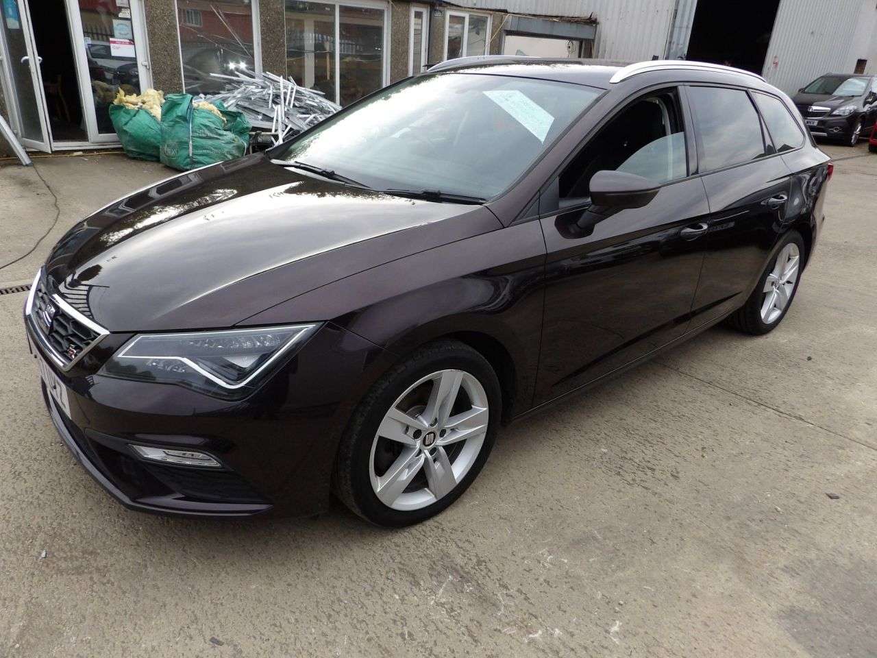 A 2018 SEAT LEON 2.0 TDI FR Technology ST 5dr Diesel Manual Euro 6 (s/s) (184 ps) A 2018 SEAT LEON 2.0 TDI FR Technology ST 5dr Diesel Manual Euro 6 (s/s) (184 ps)