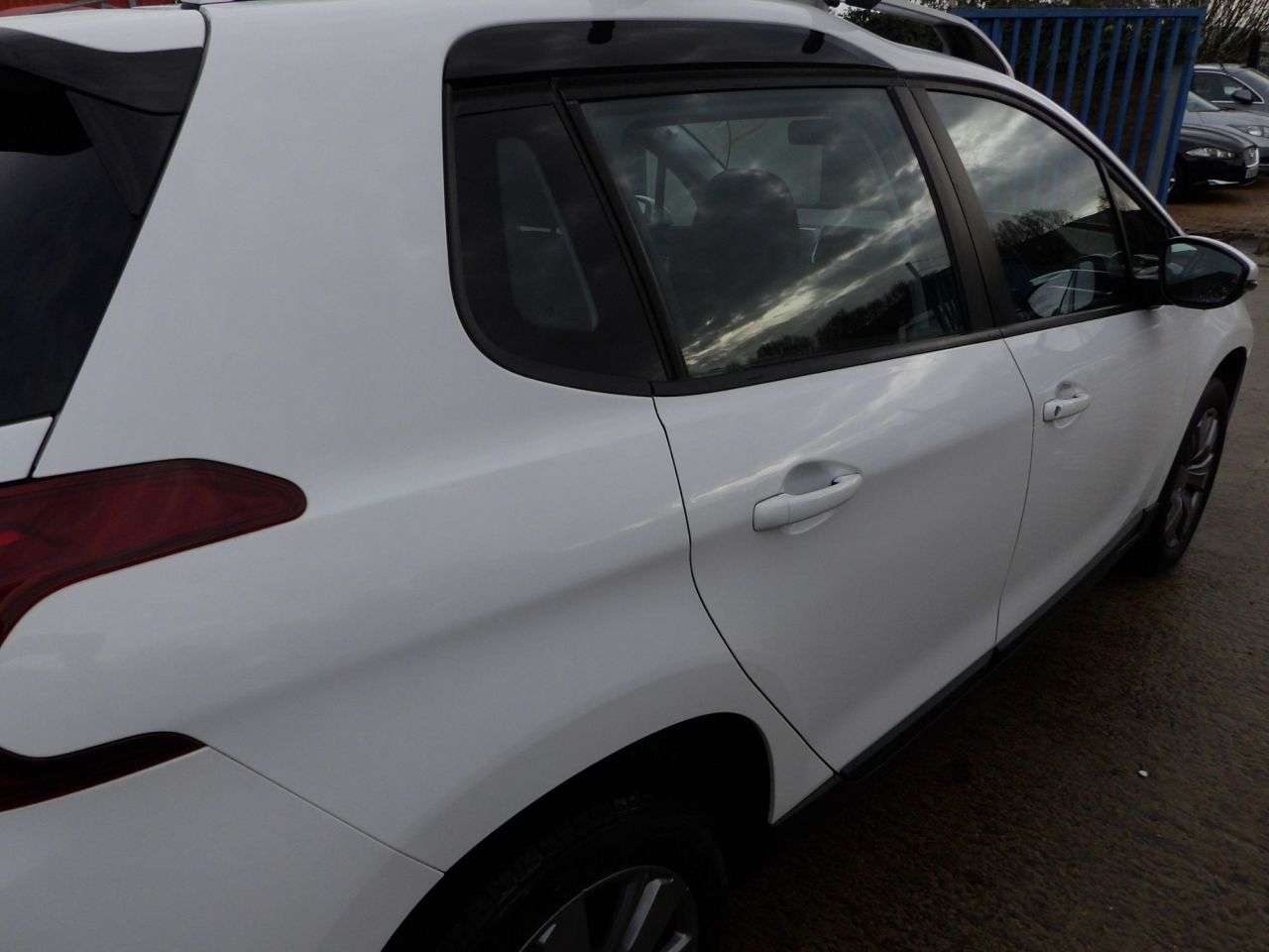 2016 PEUGEOT 2008 2016 PEUGEOT 2008